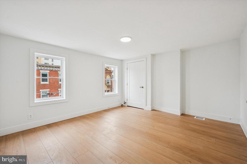 720 S 16TH STREET