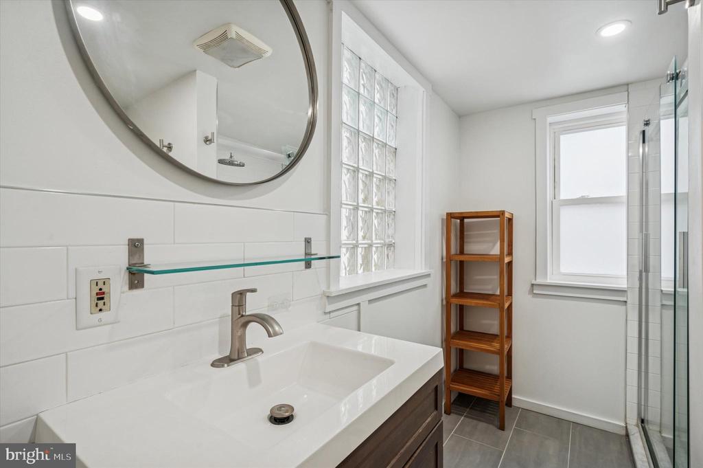 720 S 16TH STREET