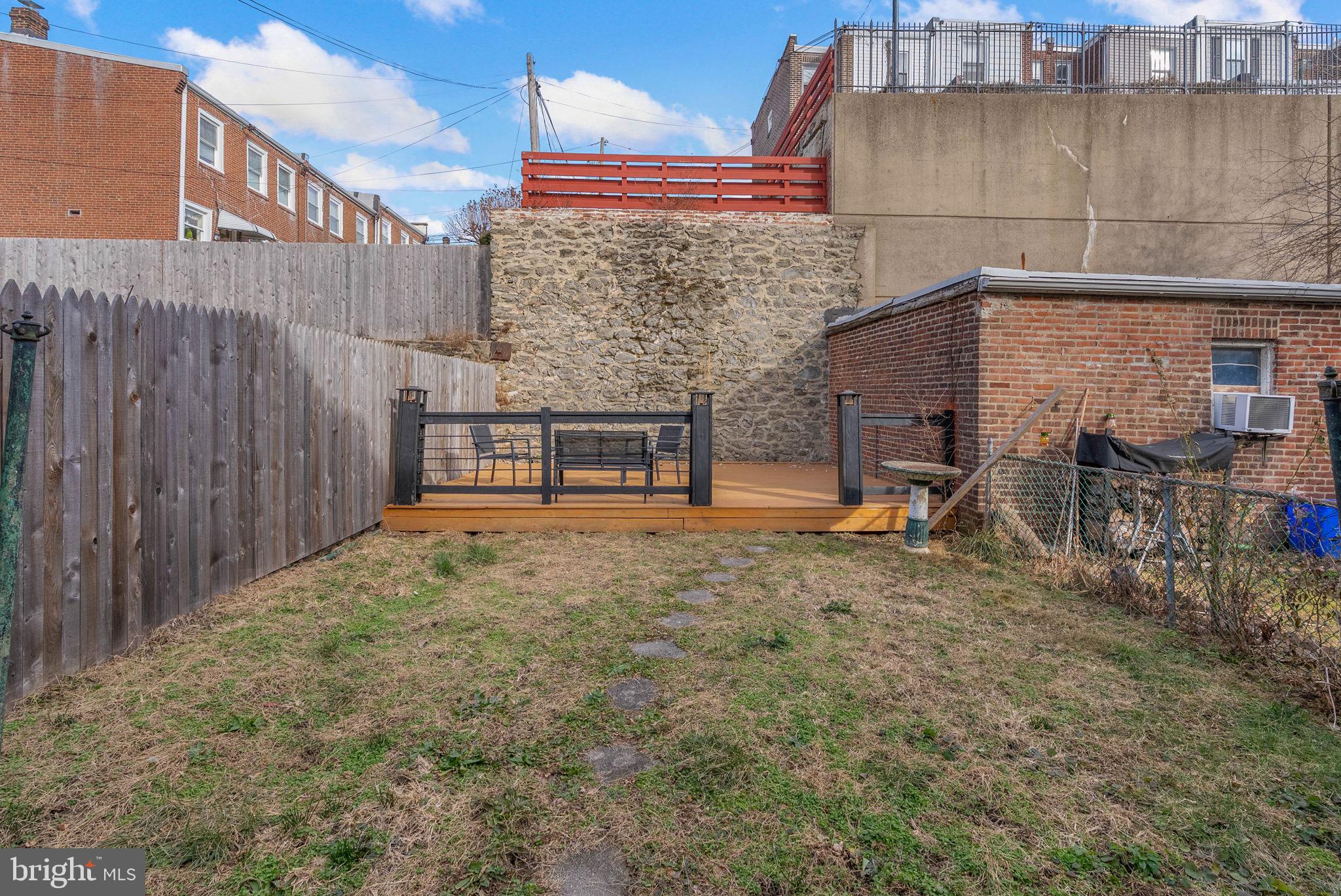 4069 MANAYUNK AVENUE
