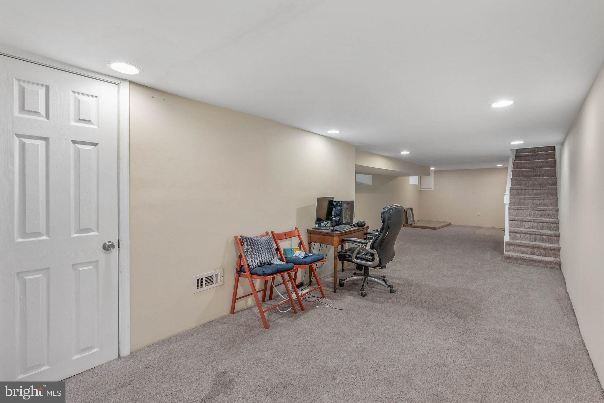 4069 MANAYUNK AVENUE