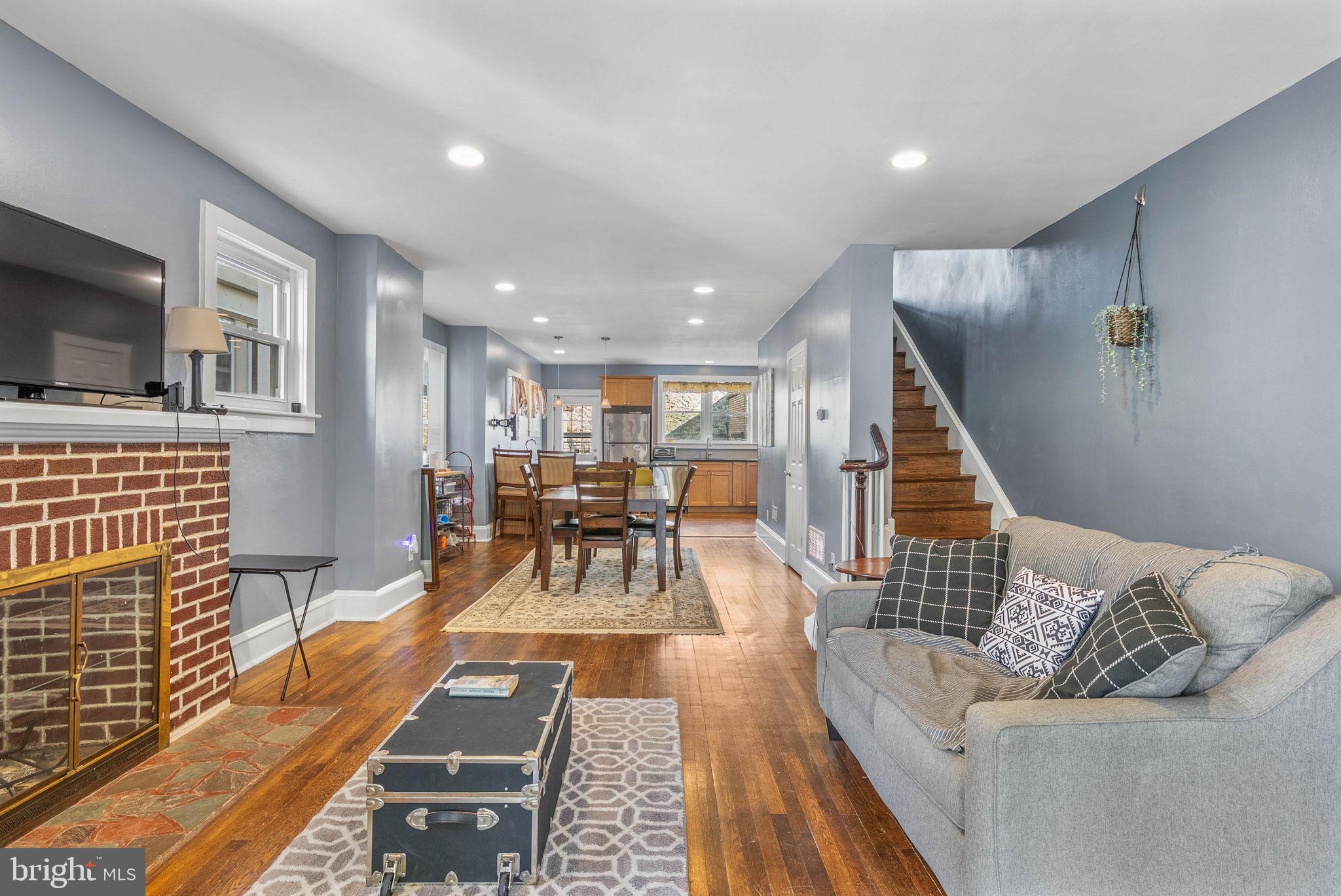 4069 MANAYUNK AVENUE