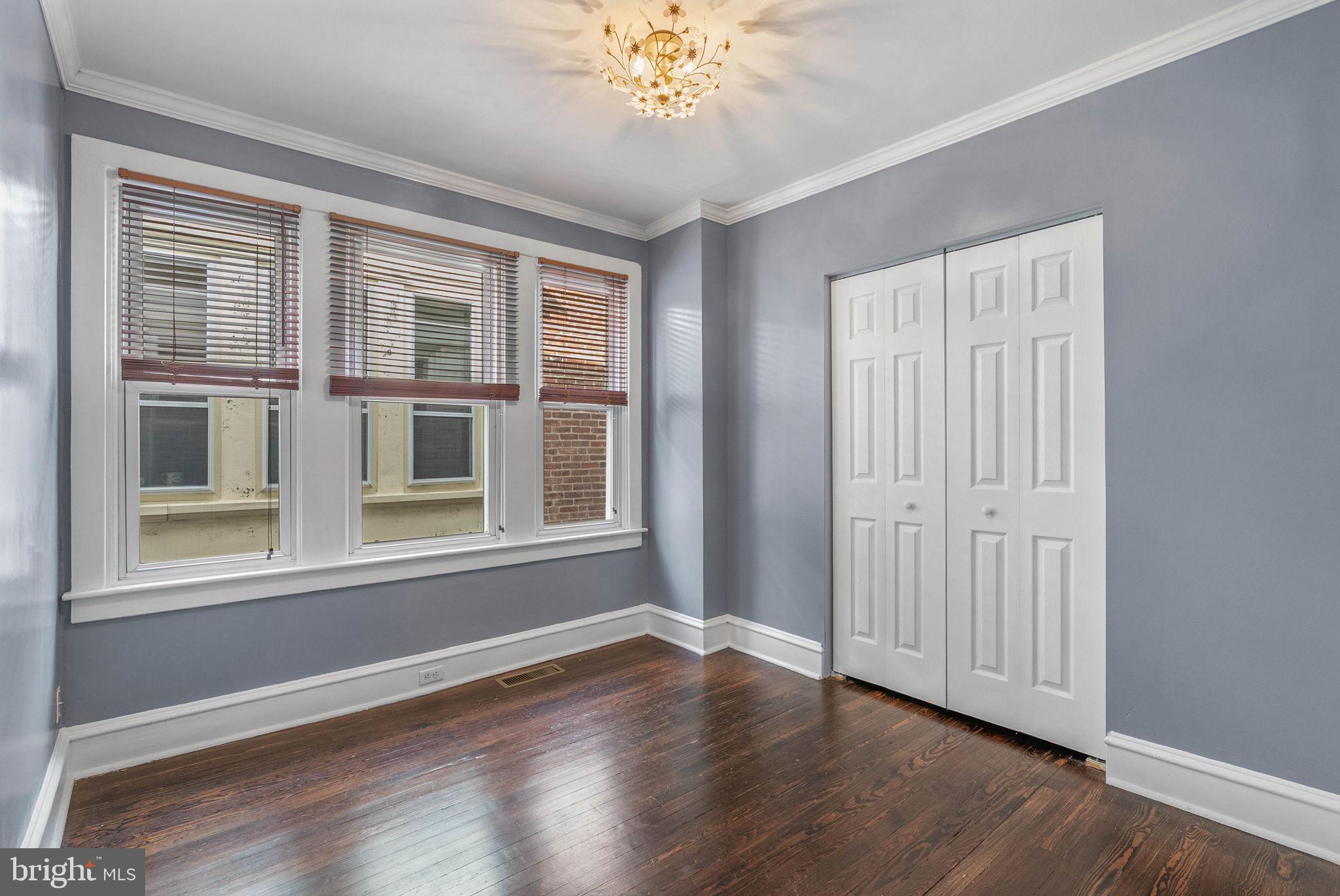 4069 MANAYUNK AVENUE