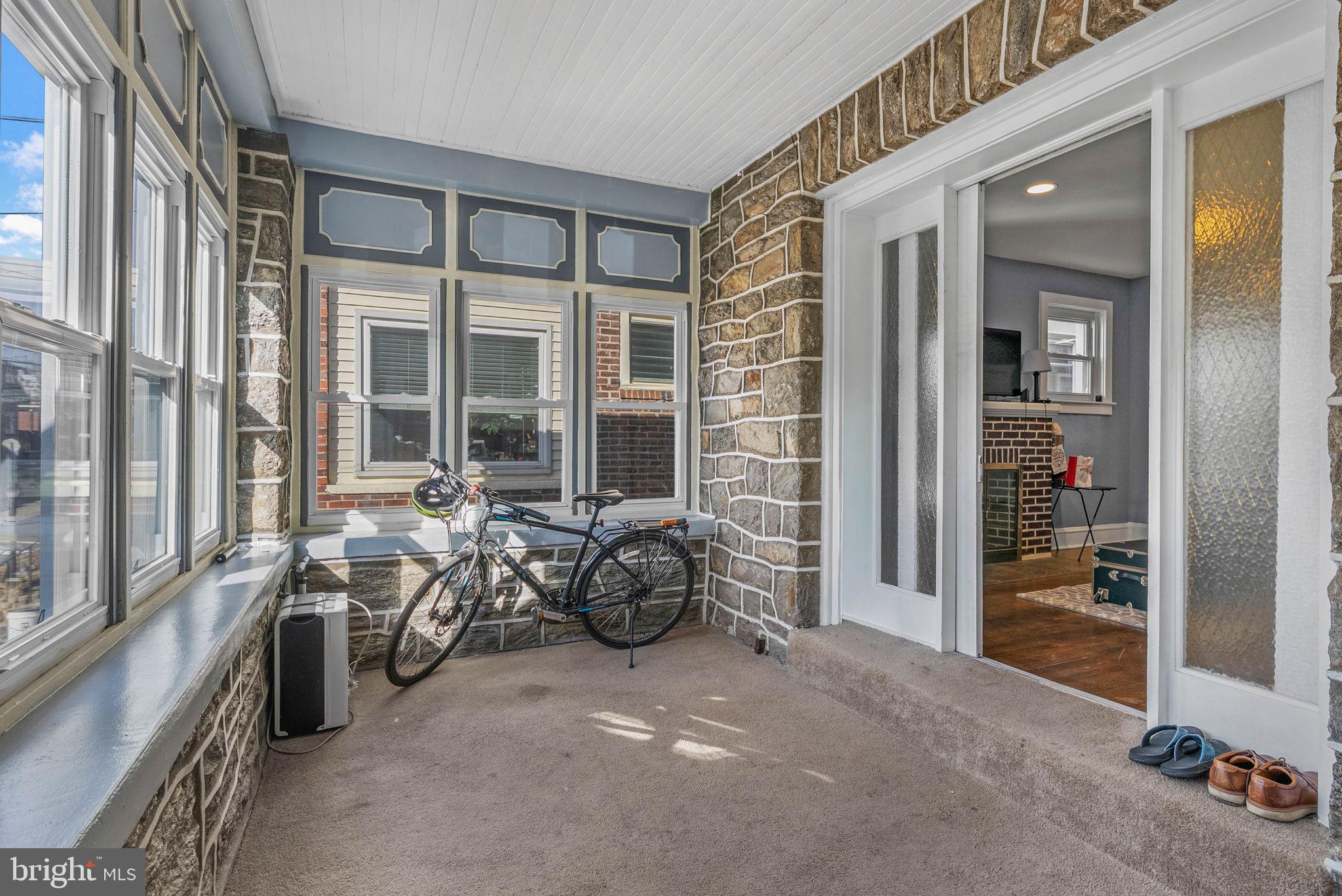 4069 MANAYUNK AVENUE