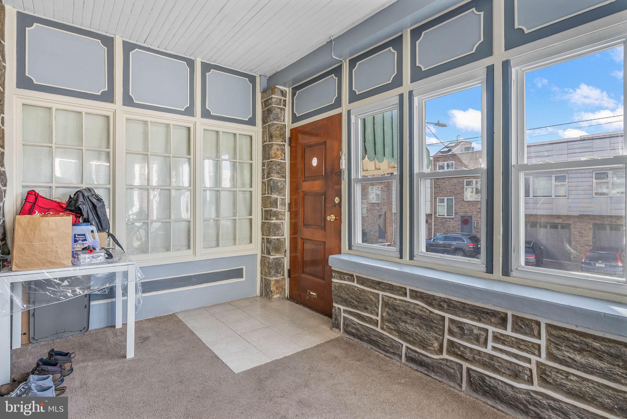 4069 MANAYUNK AVENUE