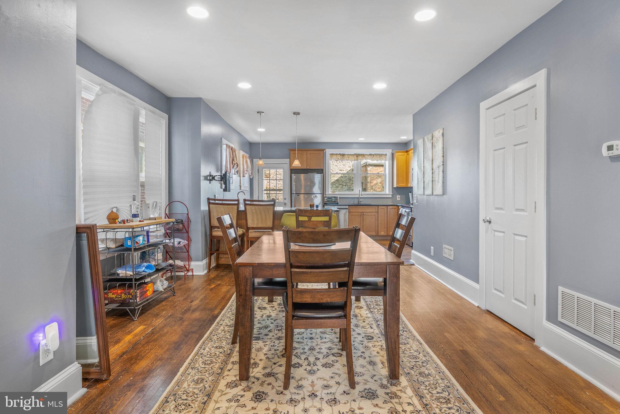 4069 MANAYUNK AVENUE