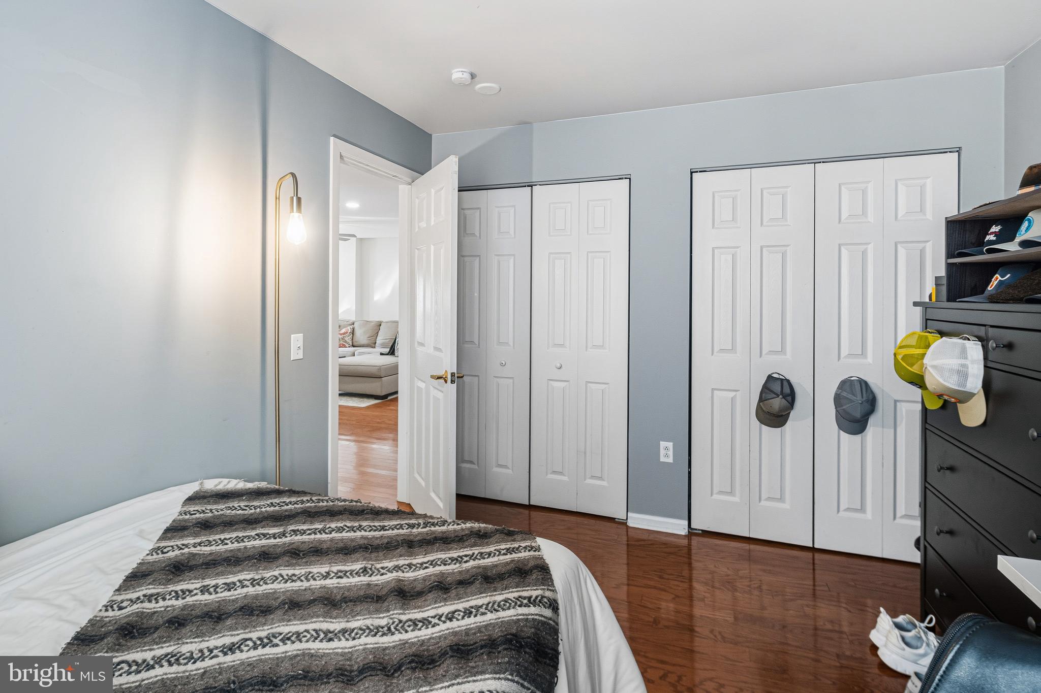 2 LEVERINGTON AVENUE 20