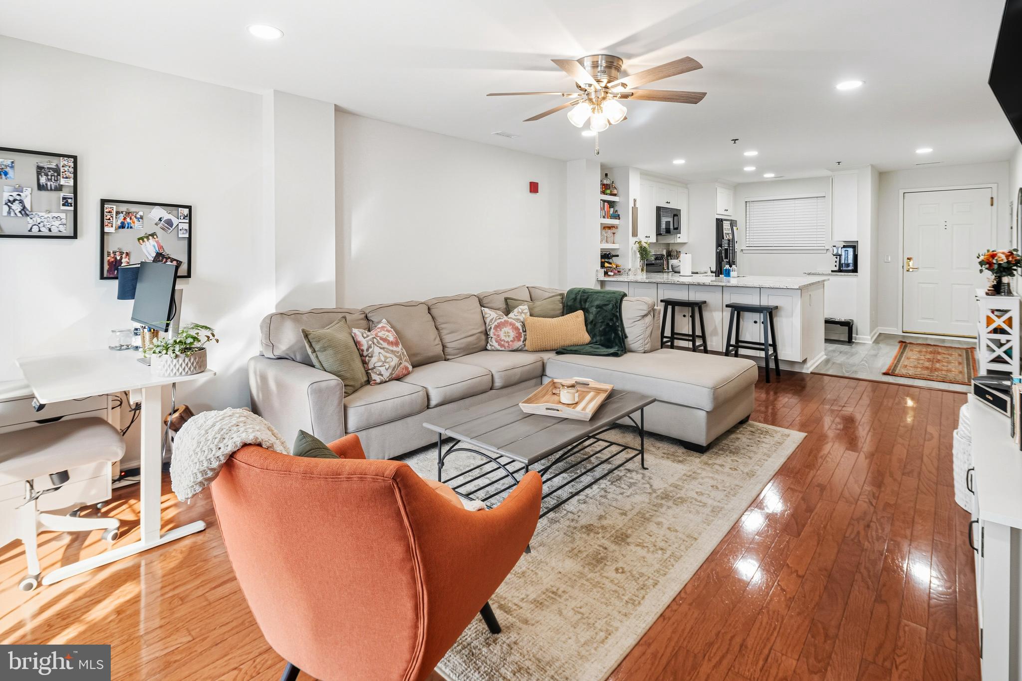 2 LEVERINGTON AVENUE 20