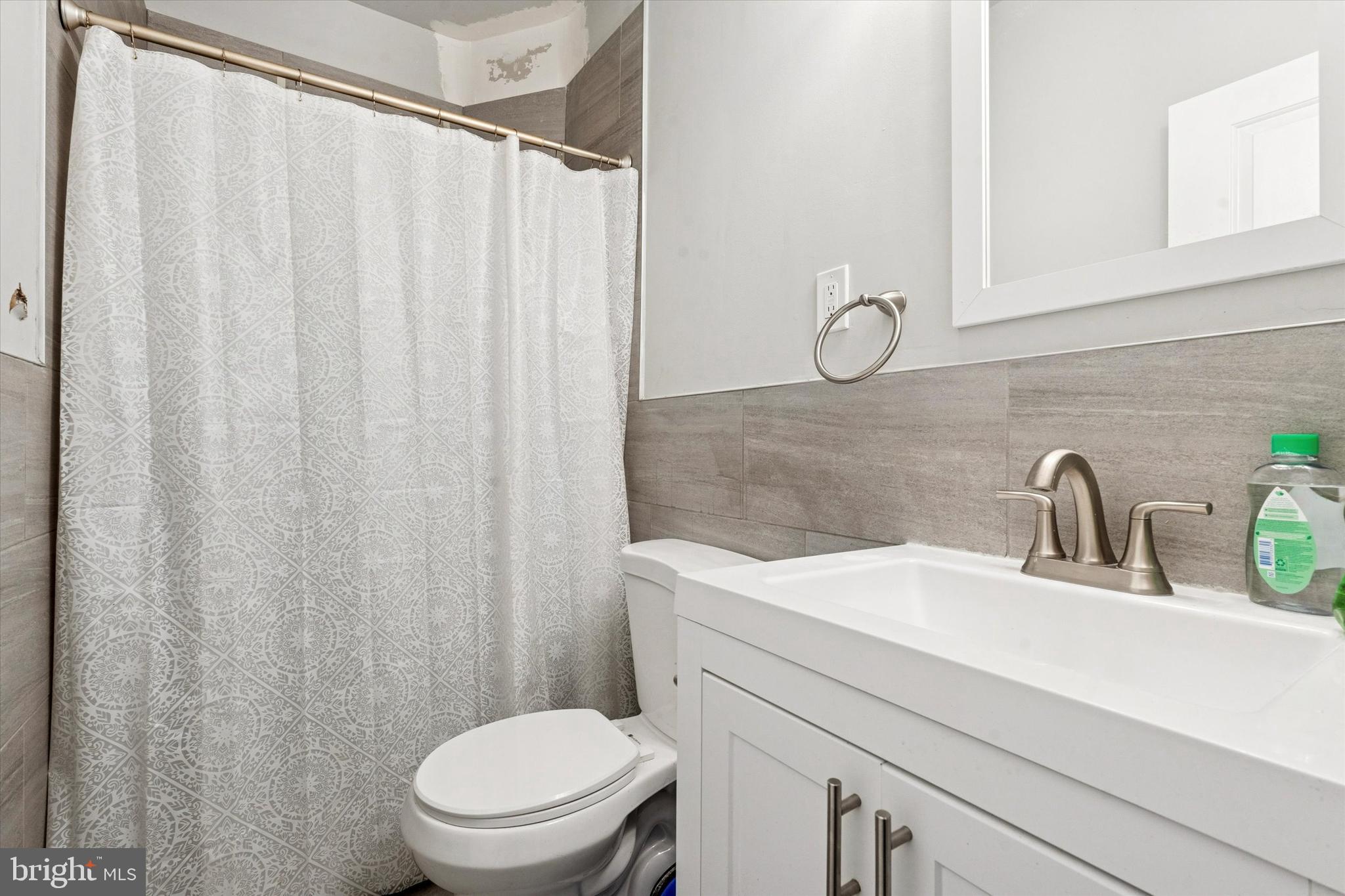 4024 PARKSIDE AVENUE 2