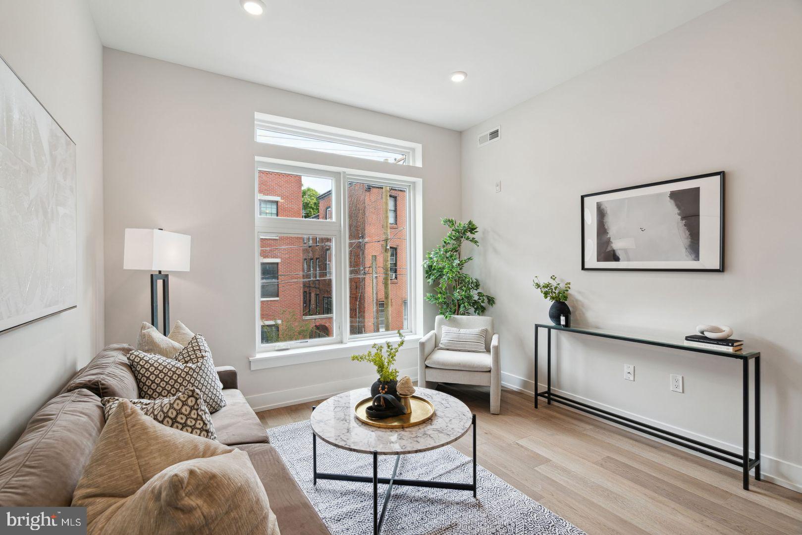 720 W THOMPSON STREET 2B-316