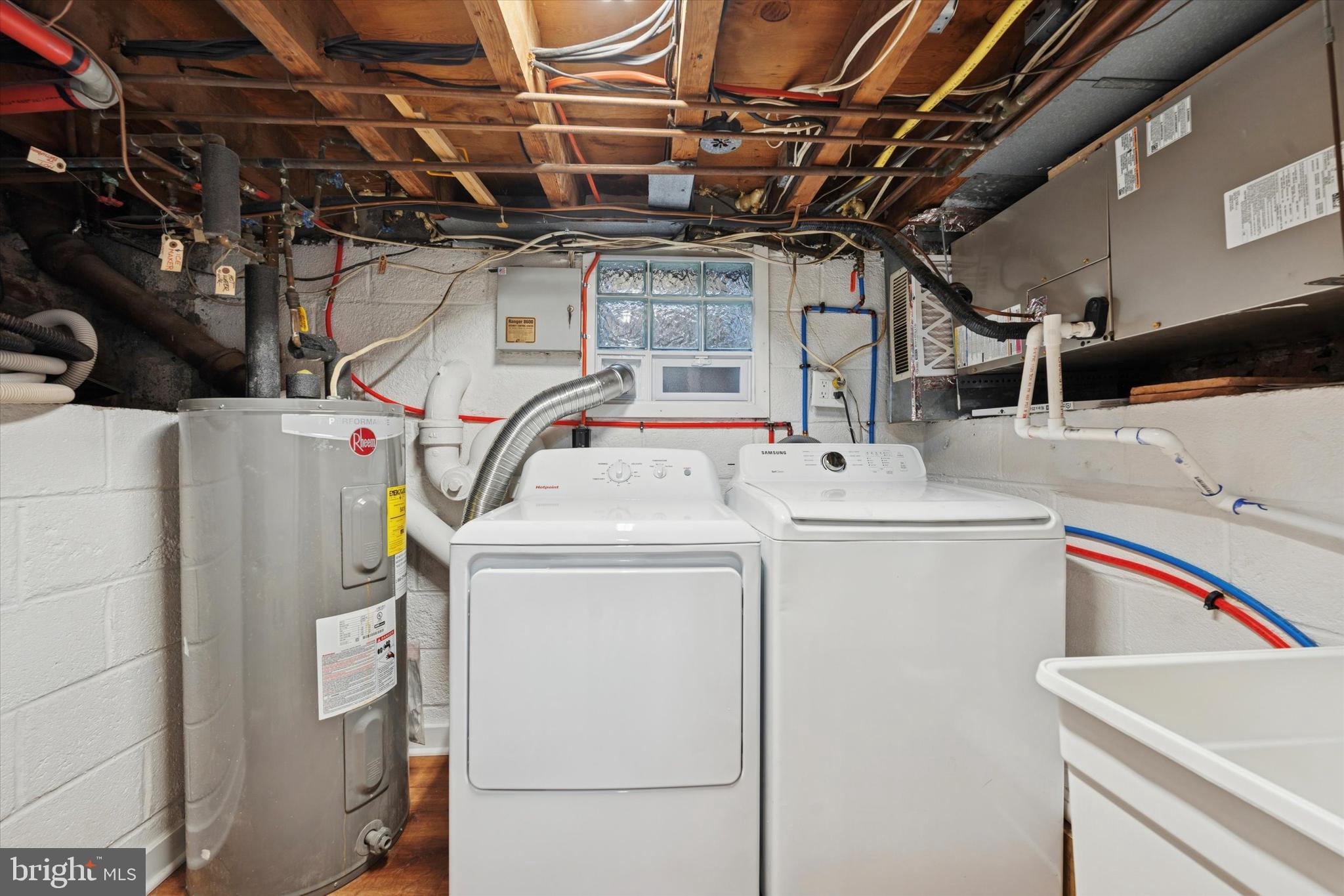 309 S AMERICAN STREET