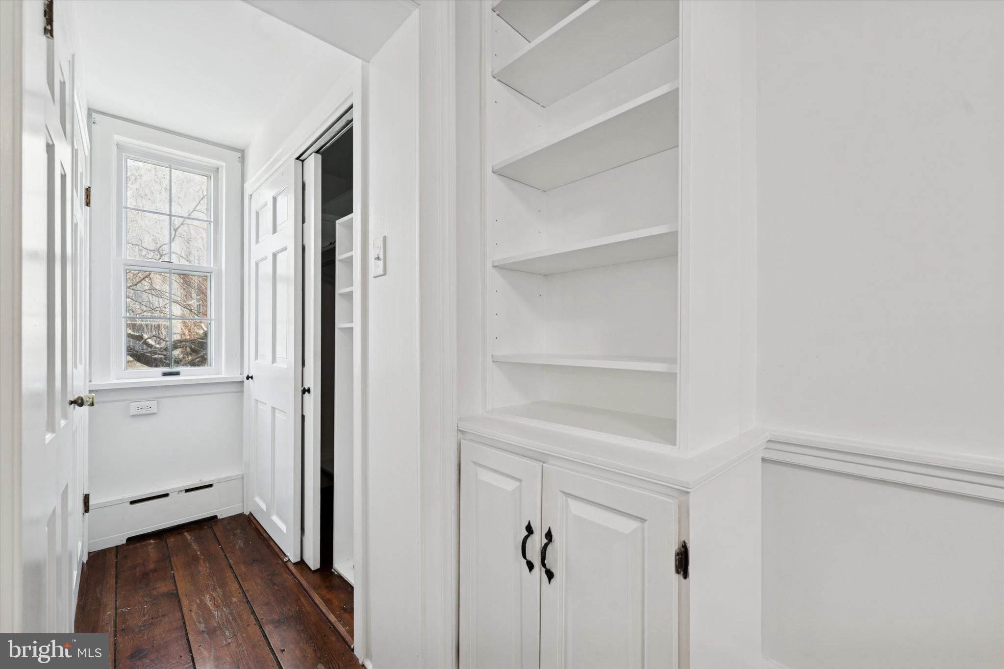 309 S AMERICAN STREET