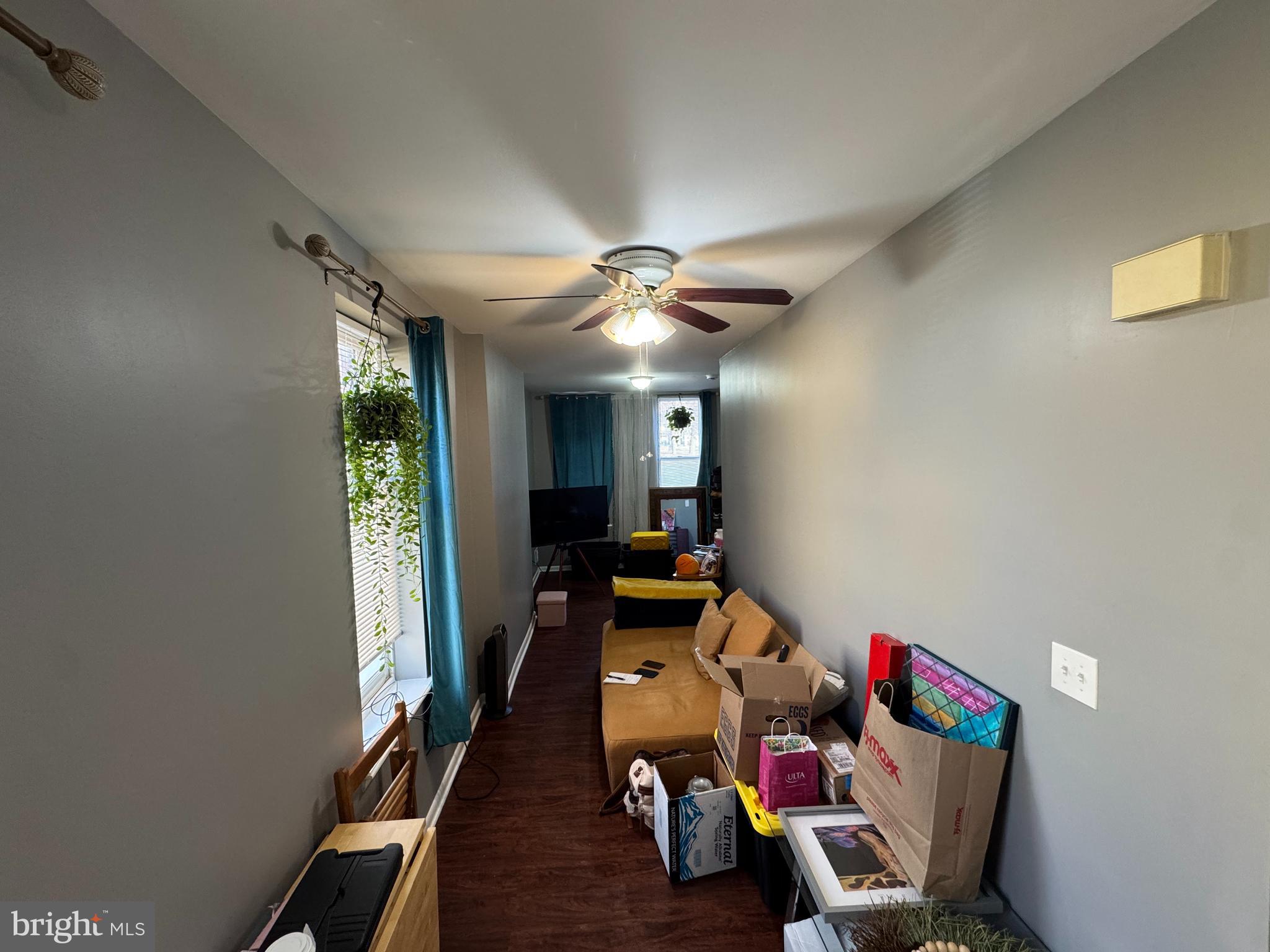 422 W HUNTINGDON STREET 1