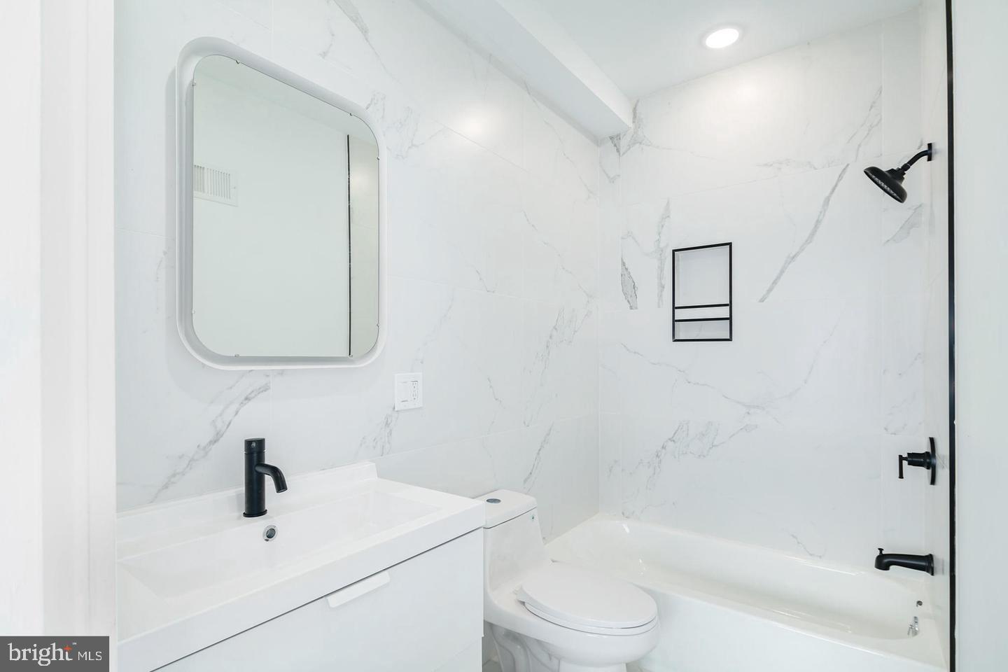 3957 WYALUSING AVENUE