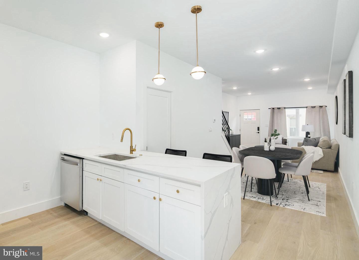 3957 WYALUSING AVENUE