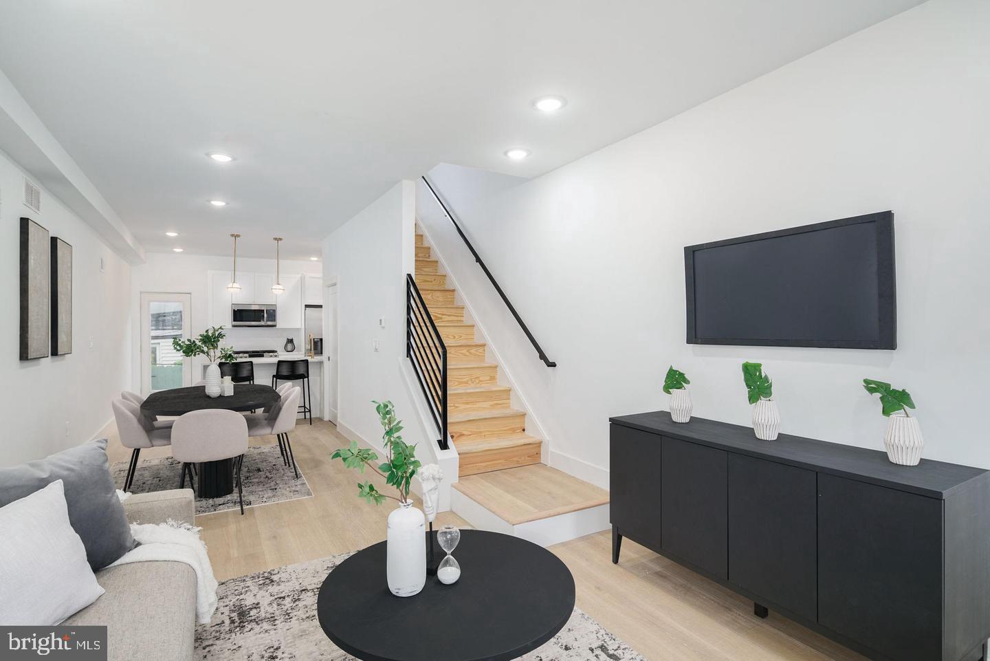 3957 WYALUSING AVENUE