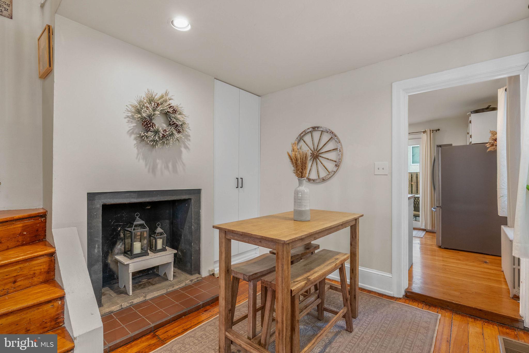 1021 N LAWRENCE STREET