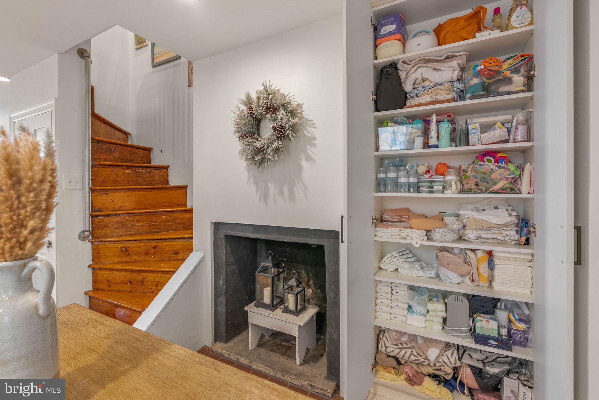 1021 N LAWRENCE STREET