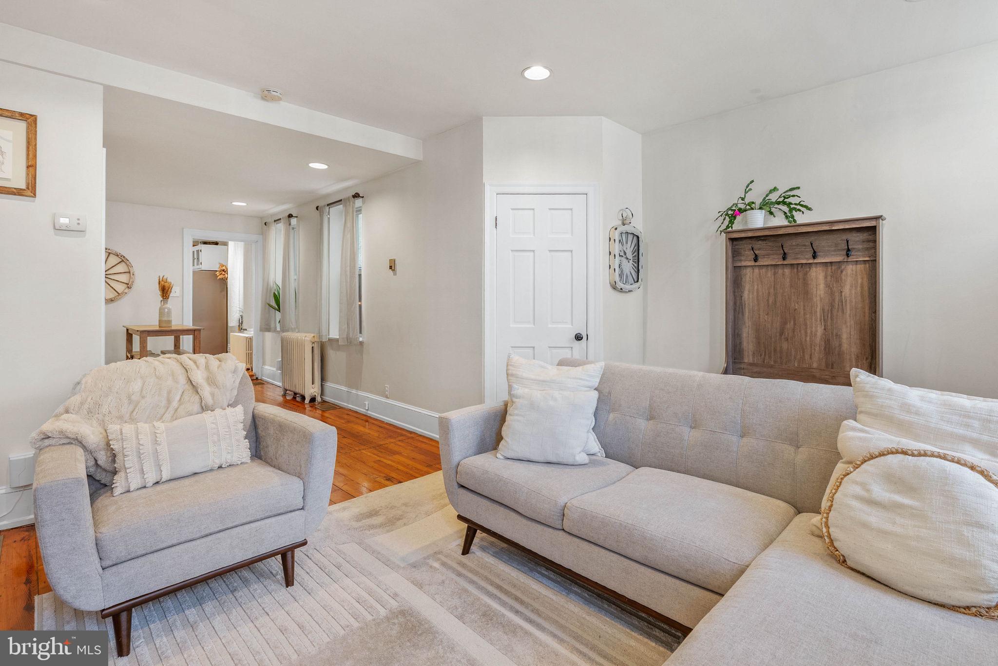 1021 N LAWRENCE STREET