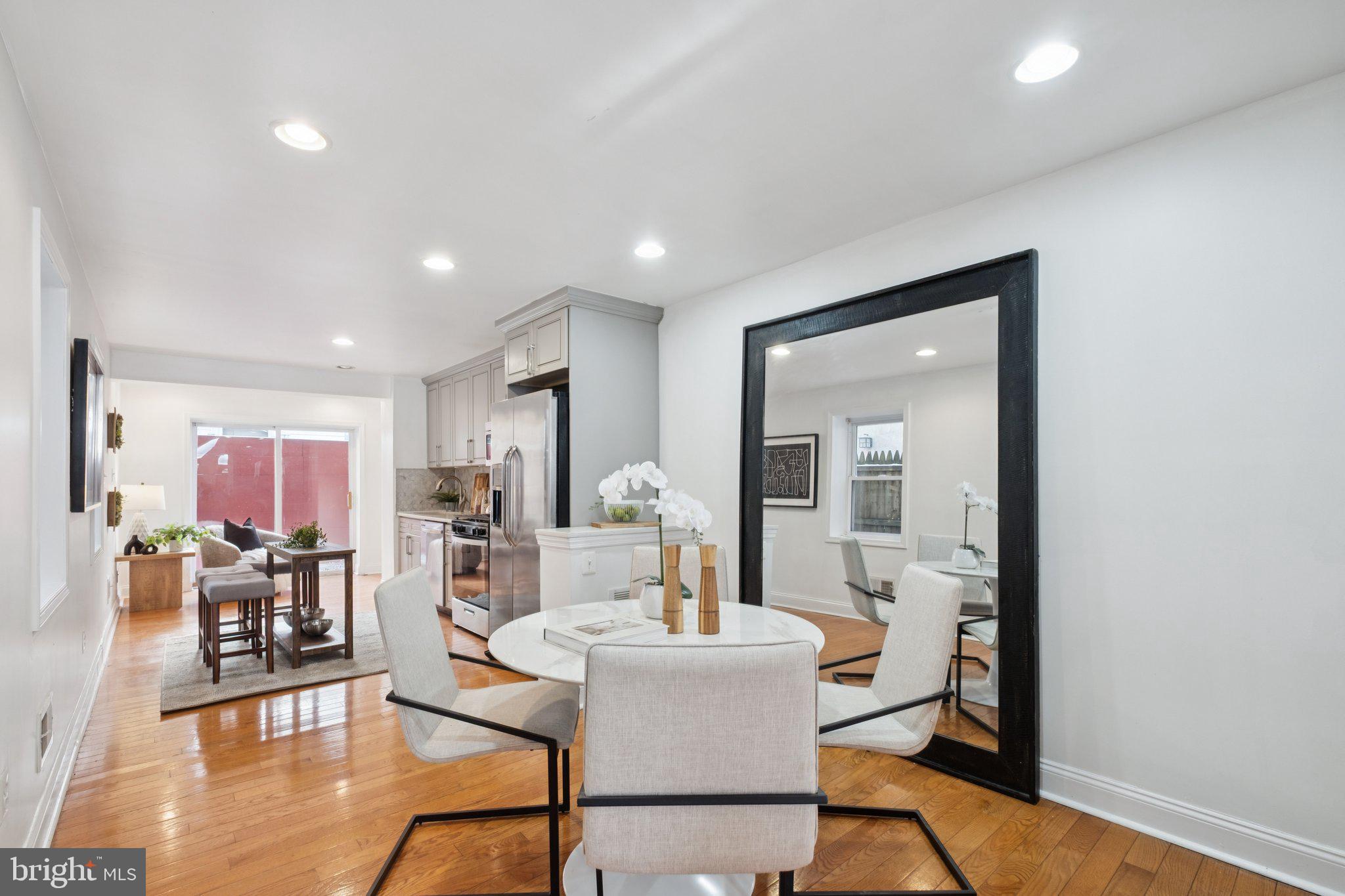 2435 CHRISTIAN STREET