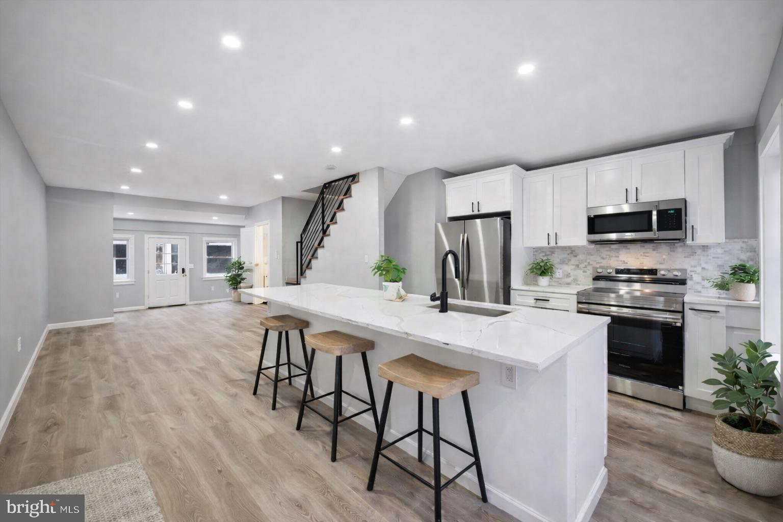 547 S YEWDALL STREET