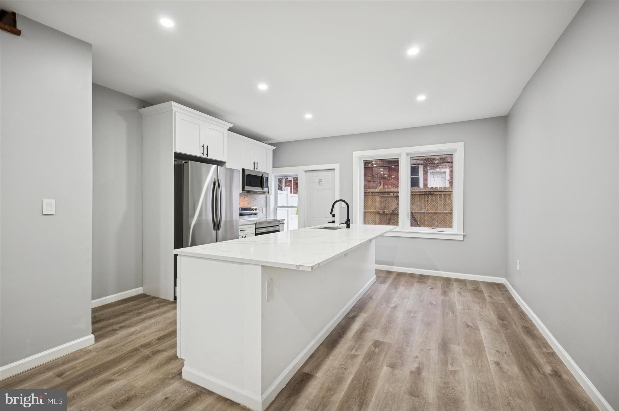 547 S YEWDALL STREET