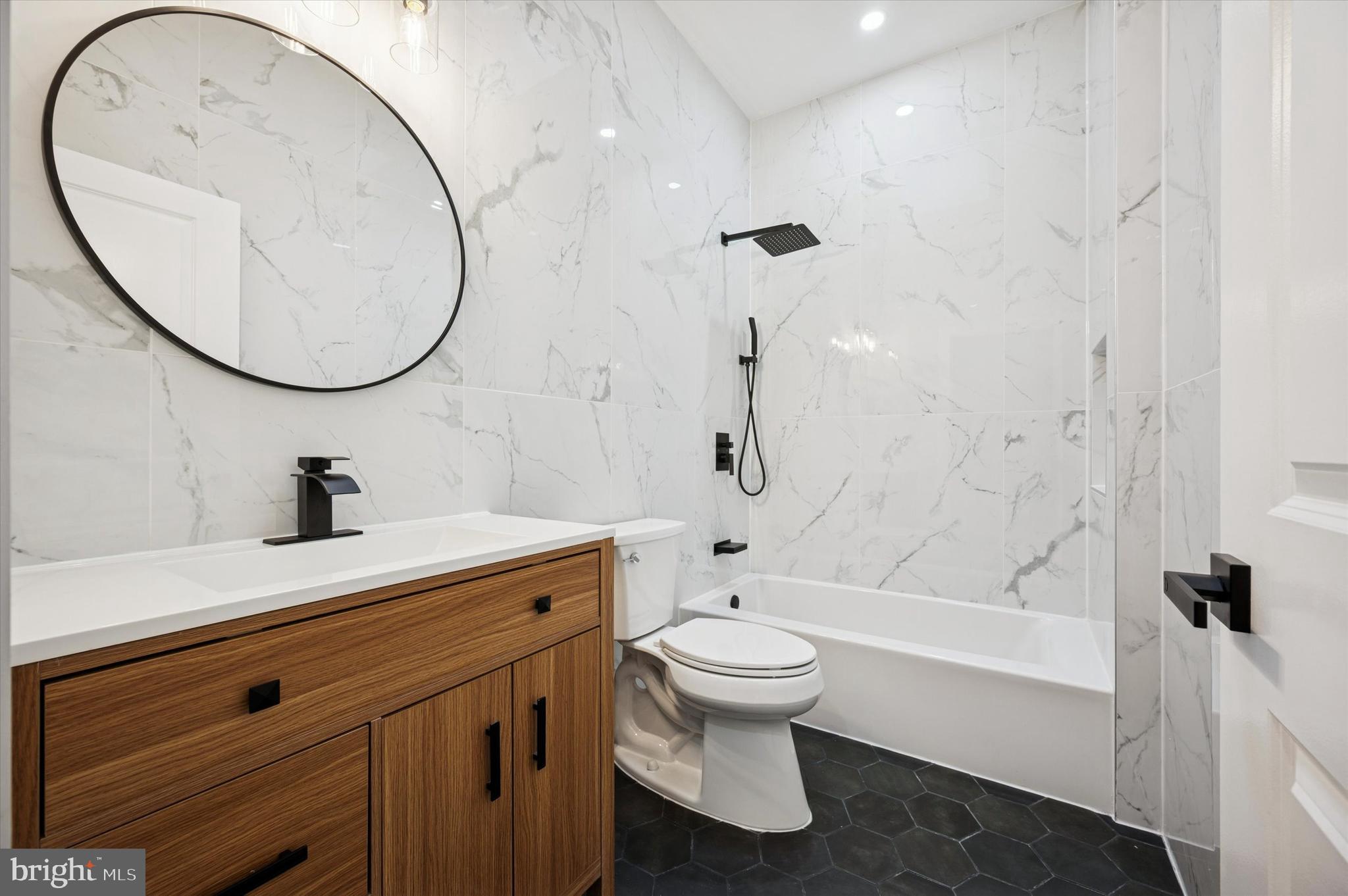 547 S YEWDALL STREET