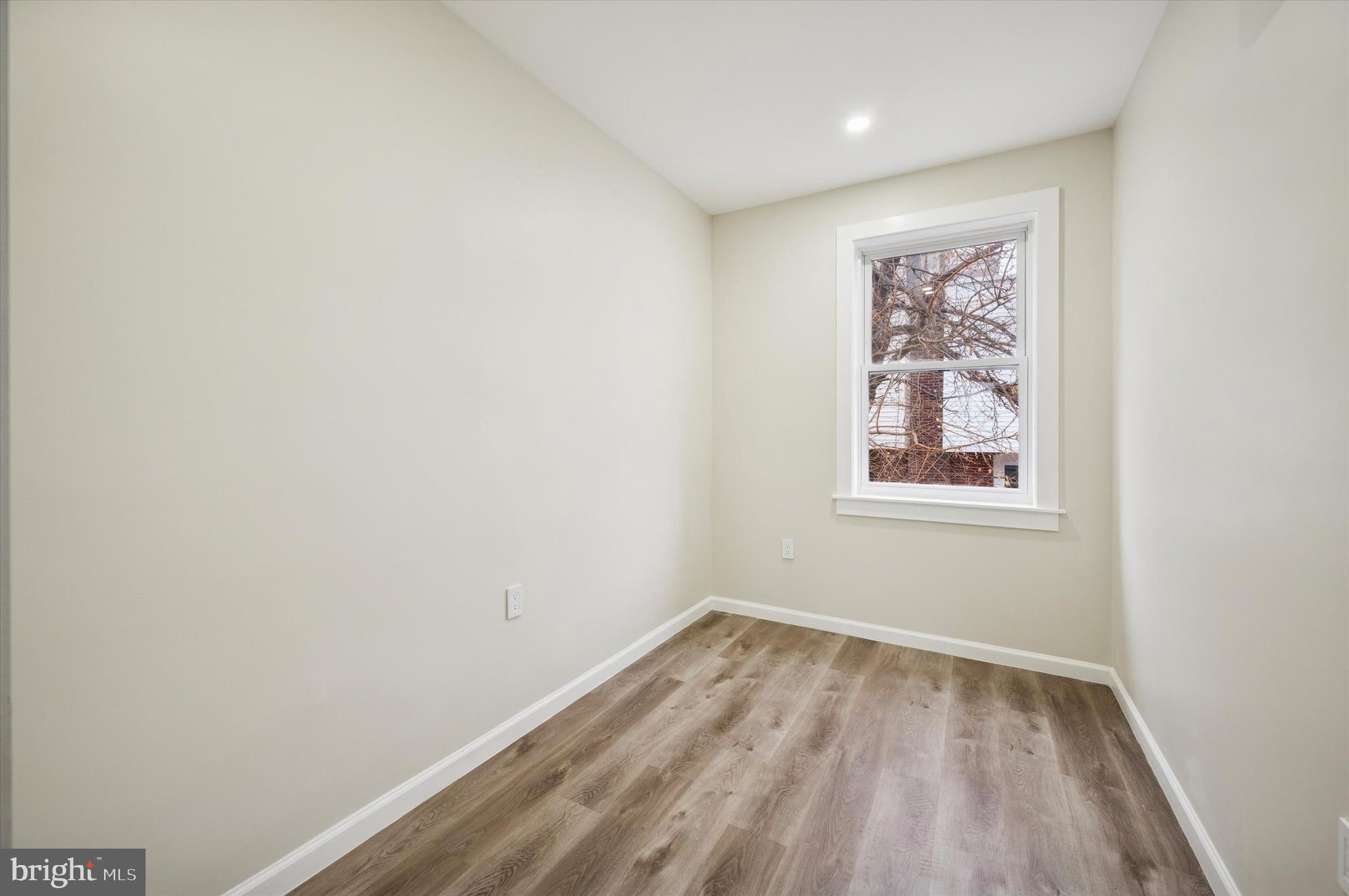 547 S YEWDALL STREET