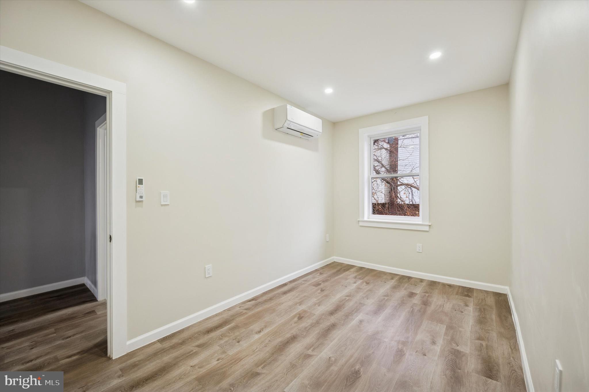 547 S YEWDALL STREET