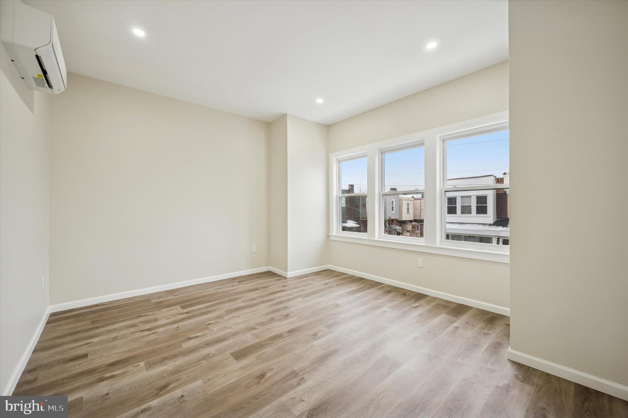 547 S YEWDALL STREET