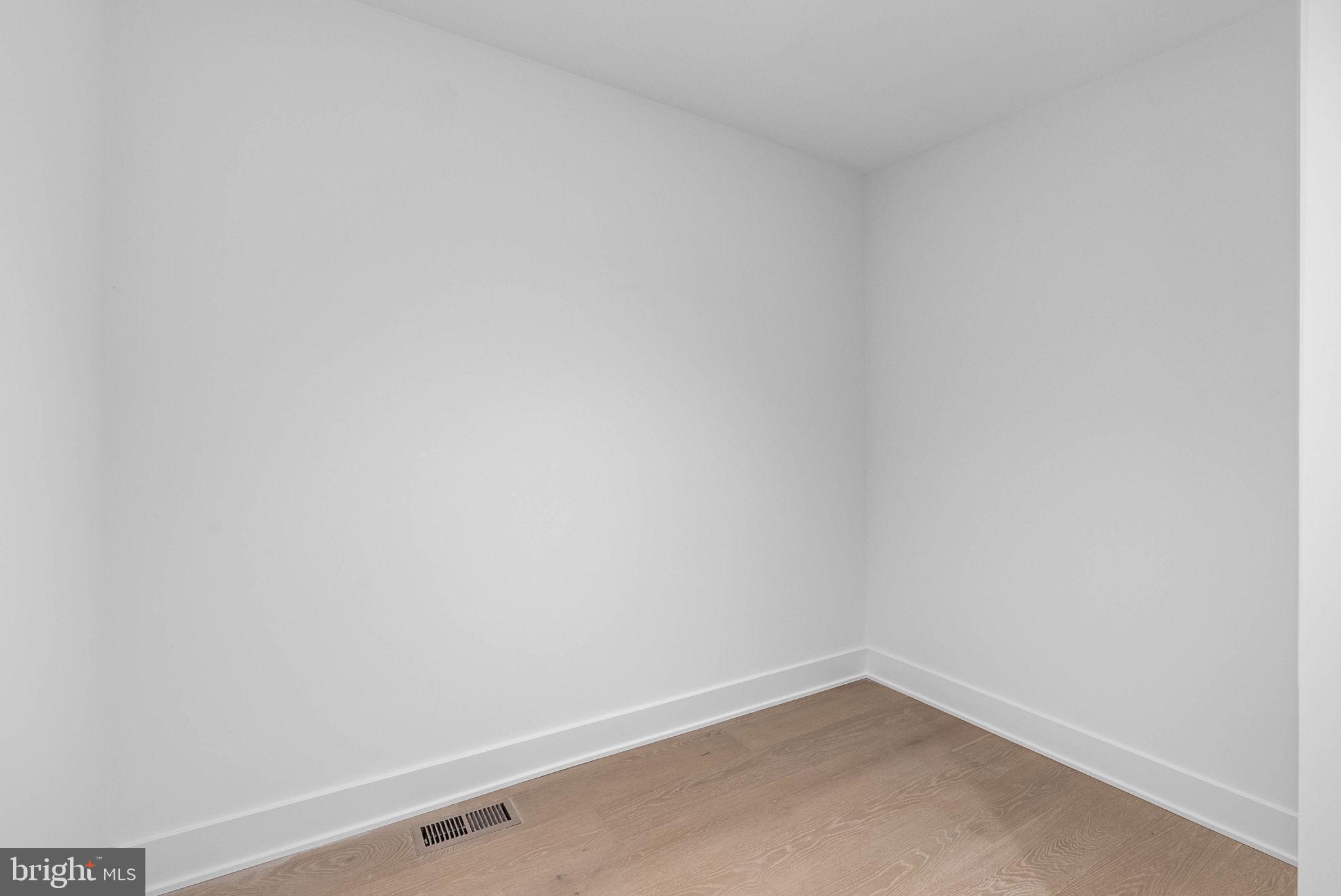 656 FAIRMOUNT AVENUE