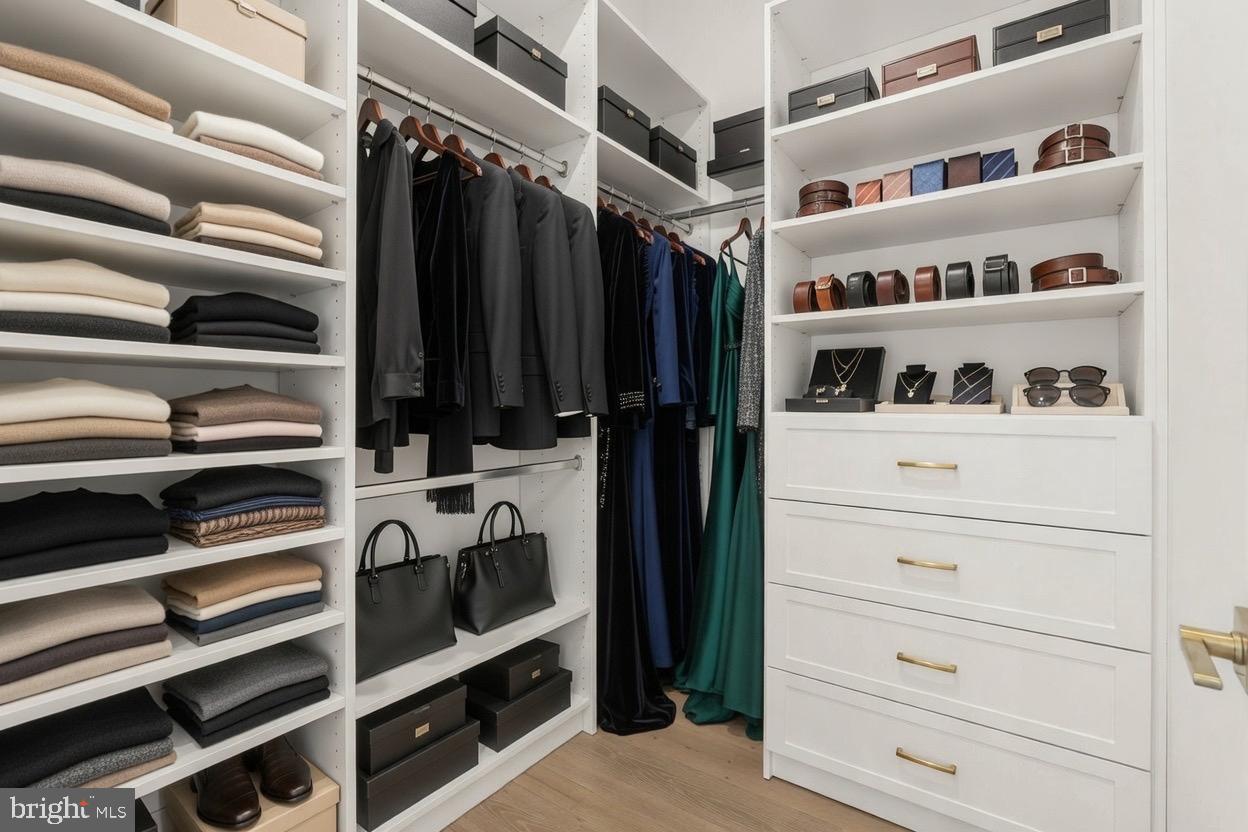 2214 E GORDON STREET