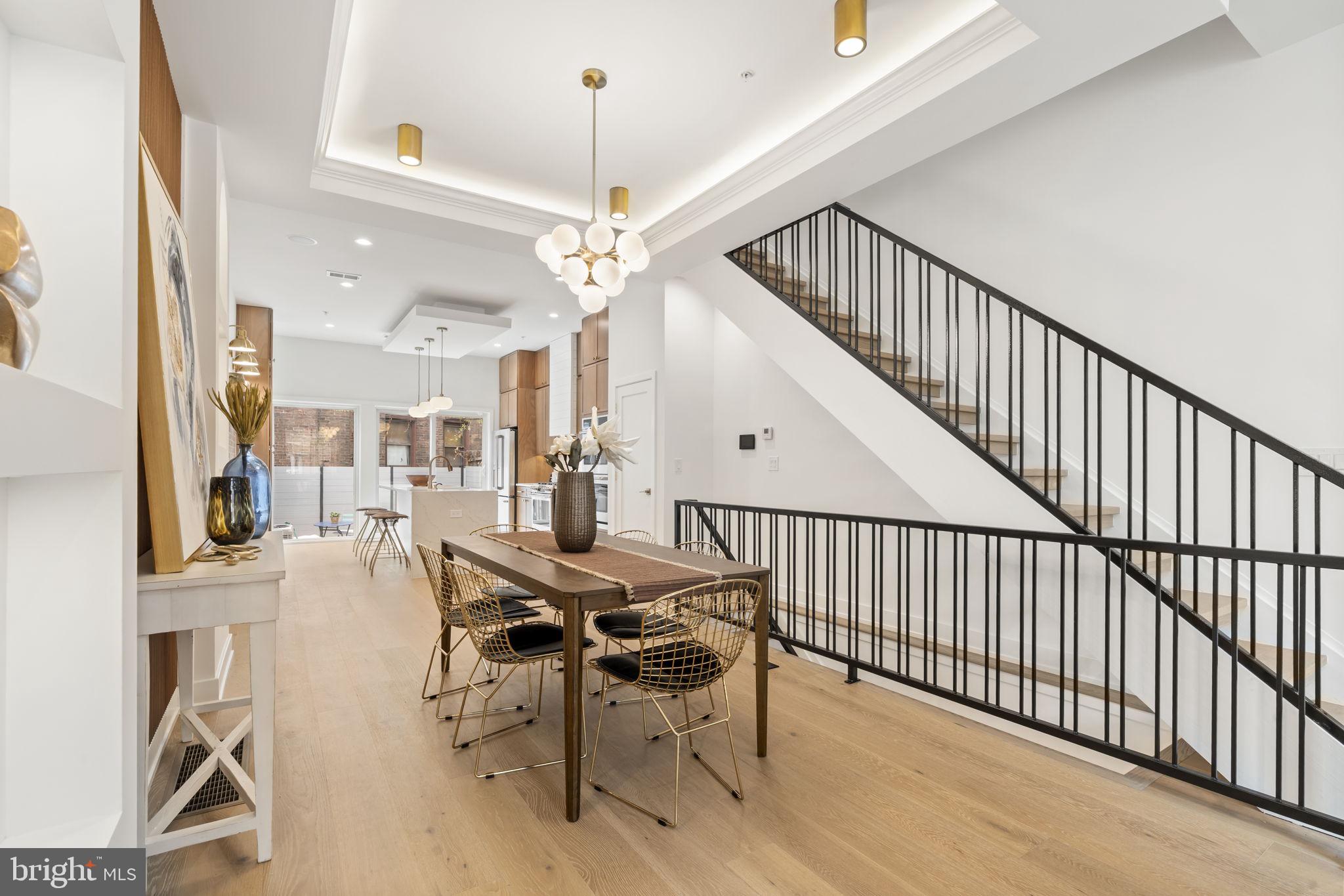 2214 E GORDON STREET