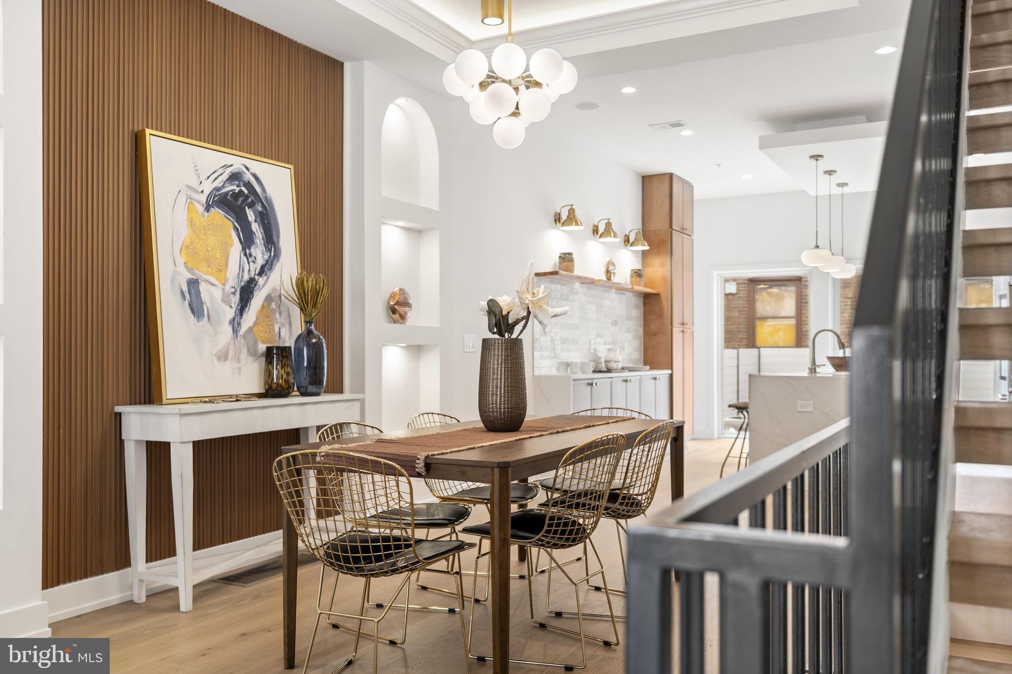 2214 E GORDON STREET