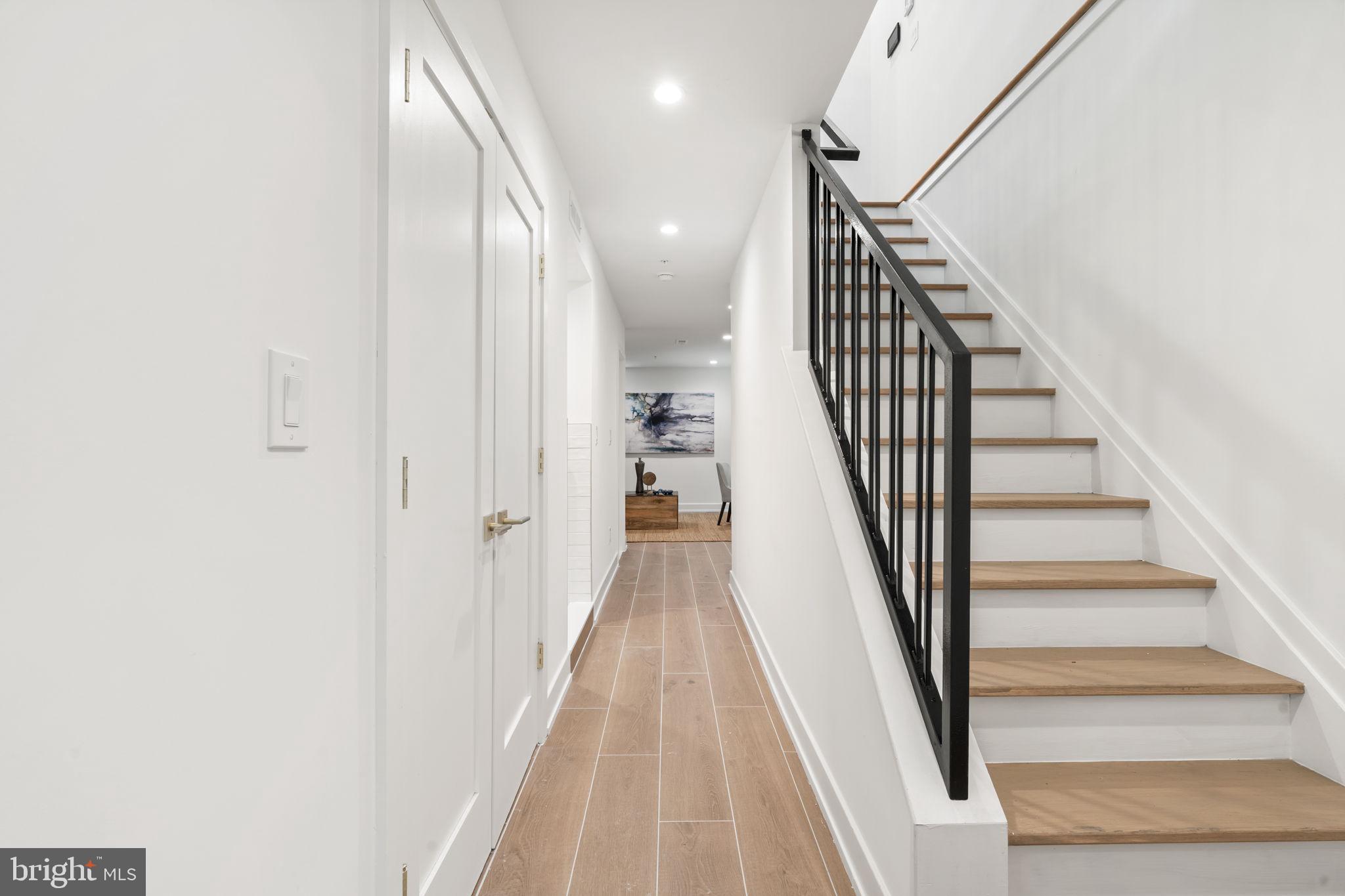 2214 E GORDON STREET