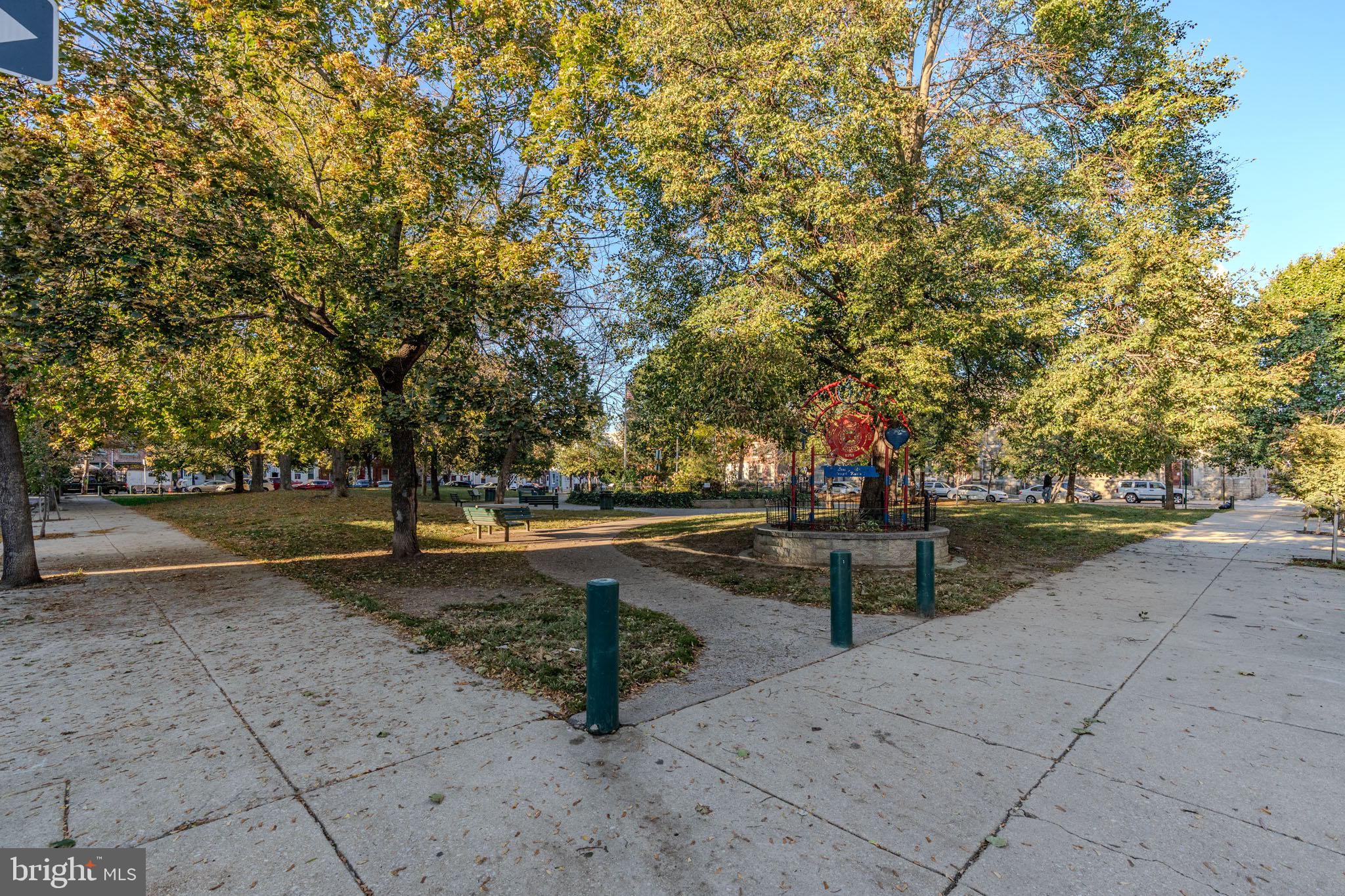 2214 E GORDON STREET