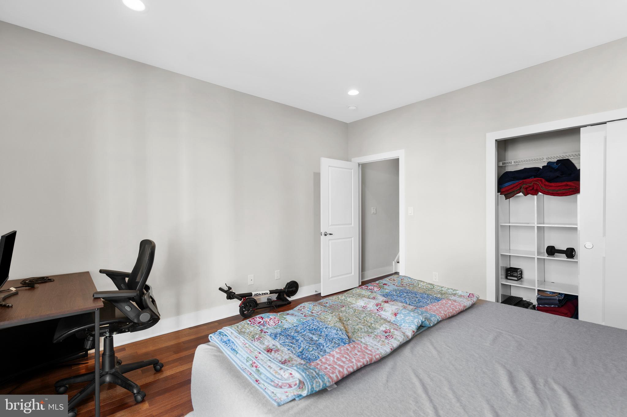 2714 W JEFFERSON STREET