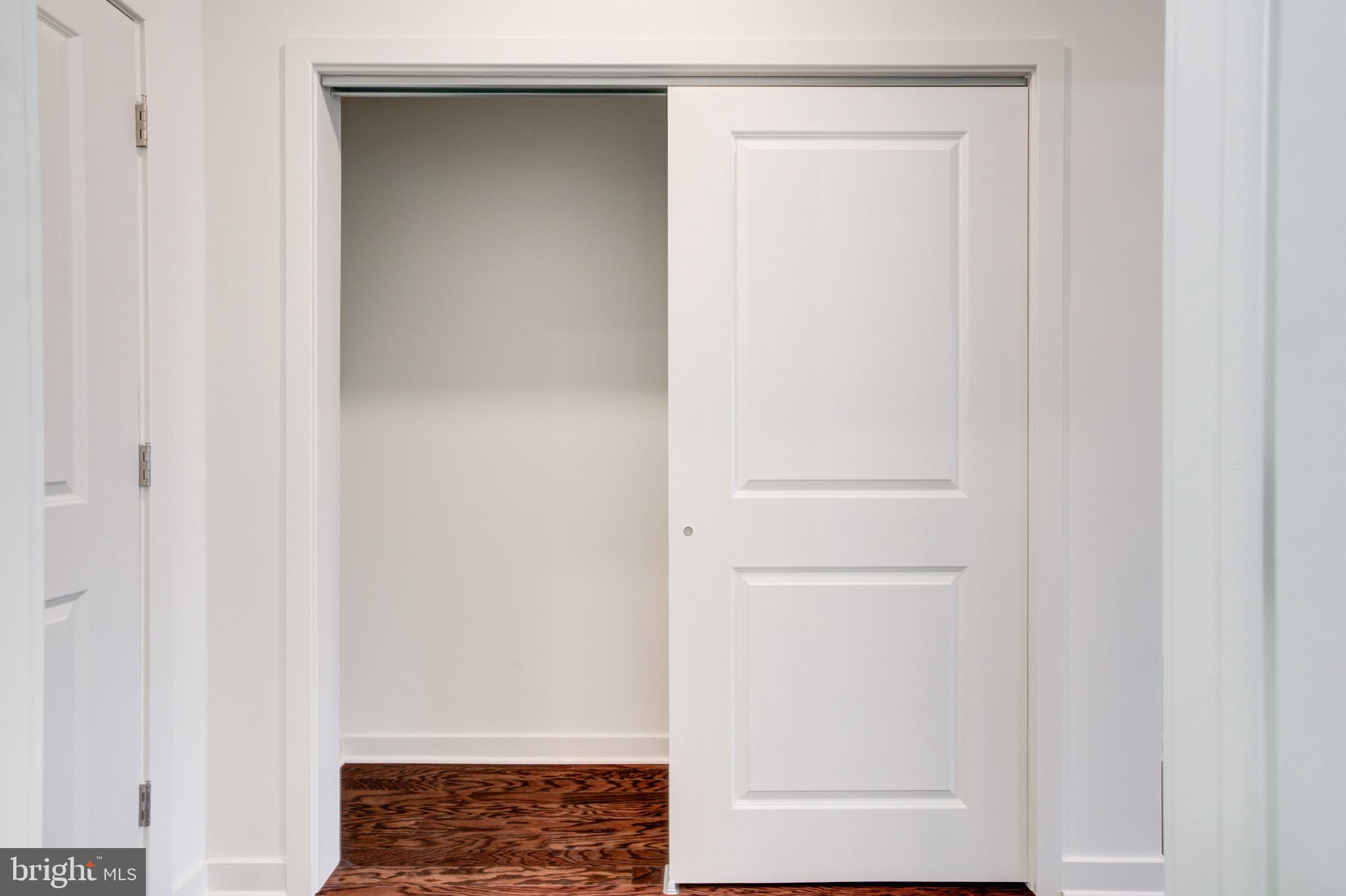 2022 E FLETCHER STREET