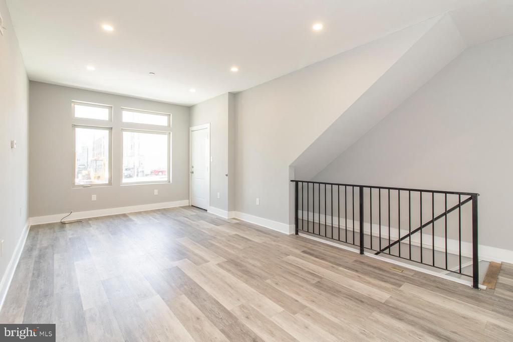 1316 N 18TH STREET