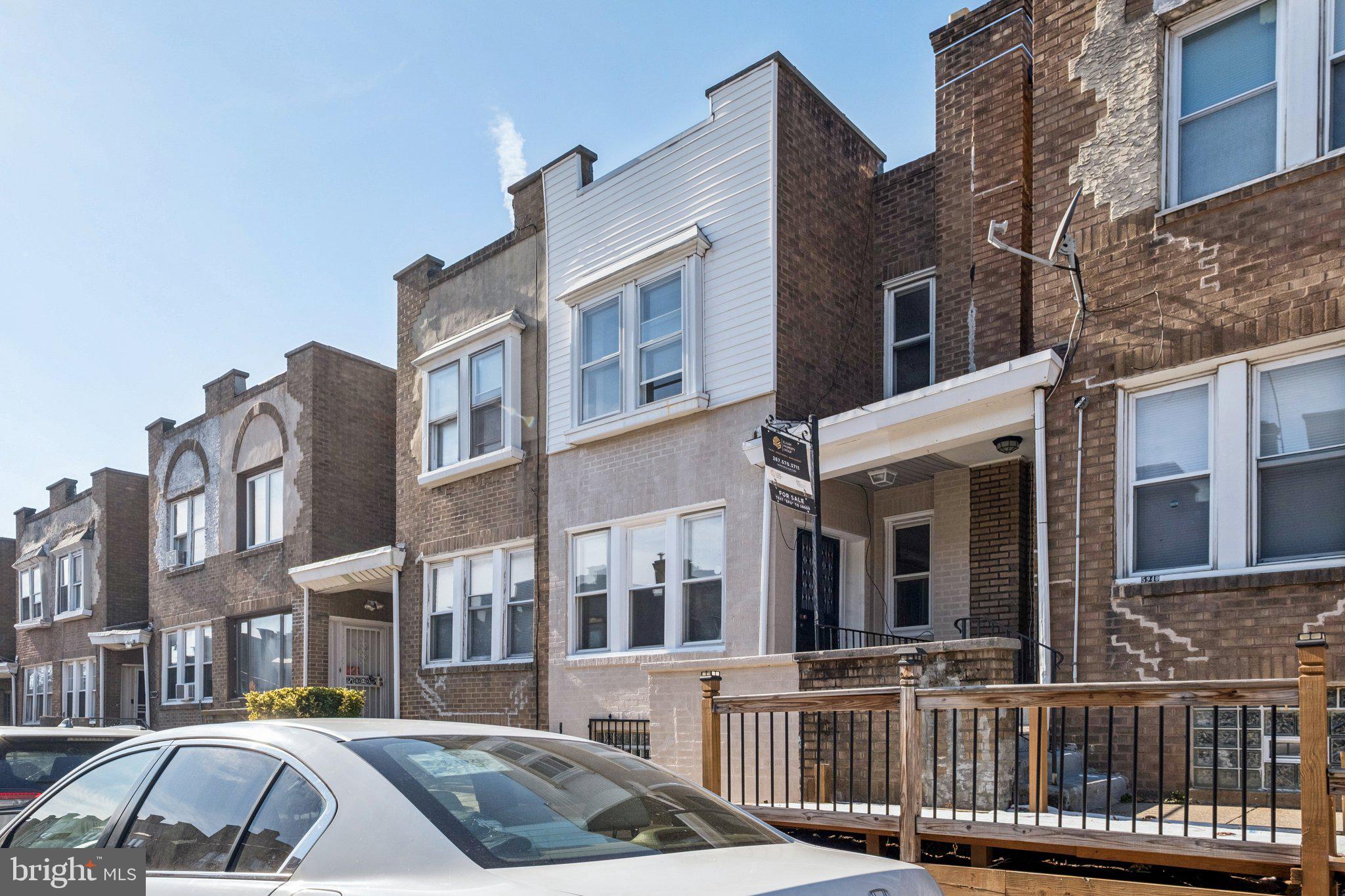 5938 N LAWRENCE STREET