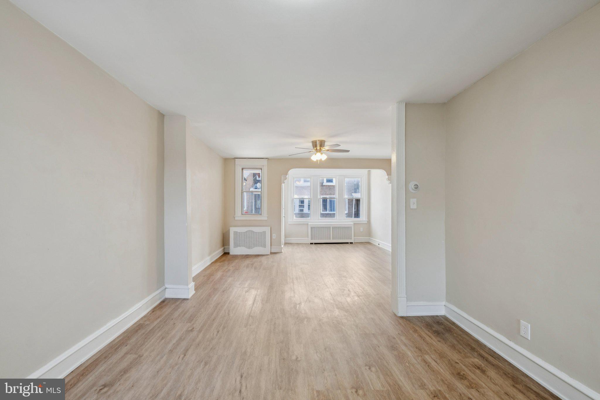 5938 N LAWRENCE STREET