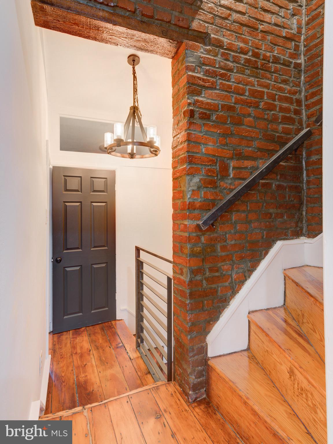 1520 E SUSQUEHANNA AVENUE