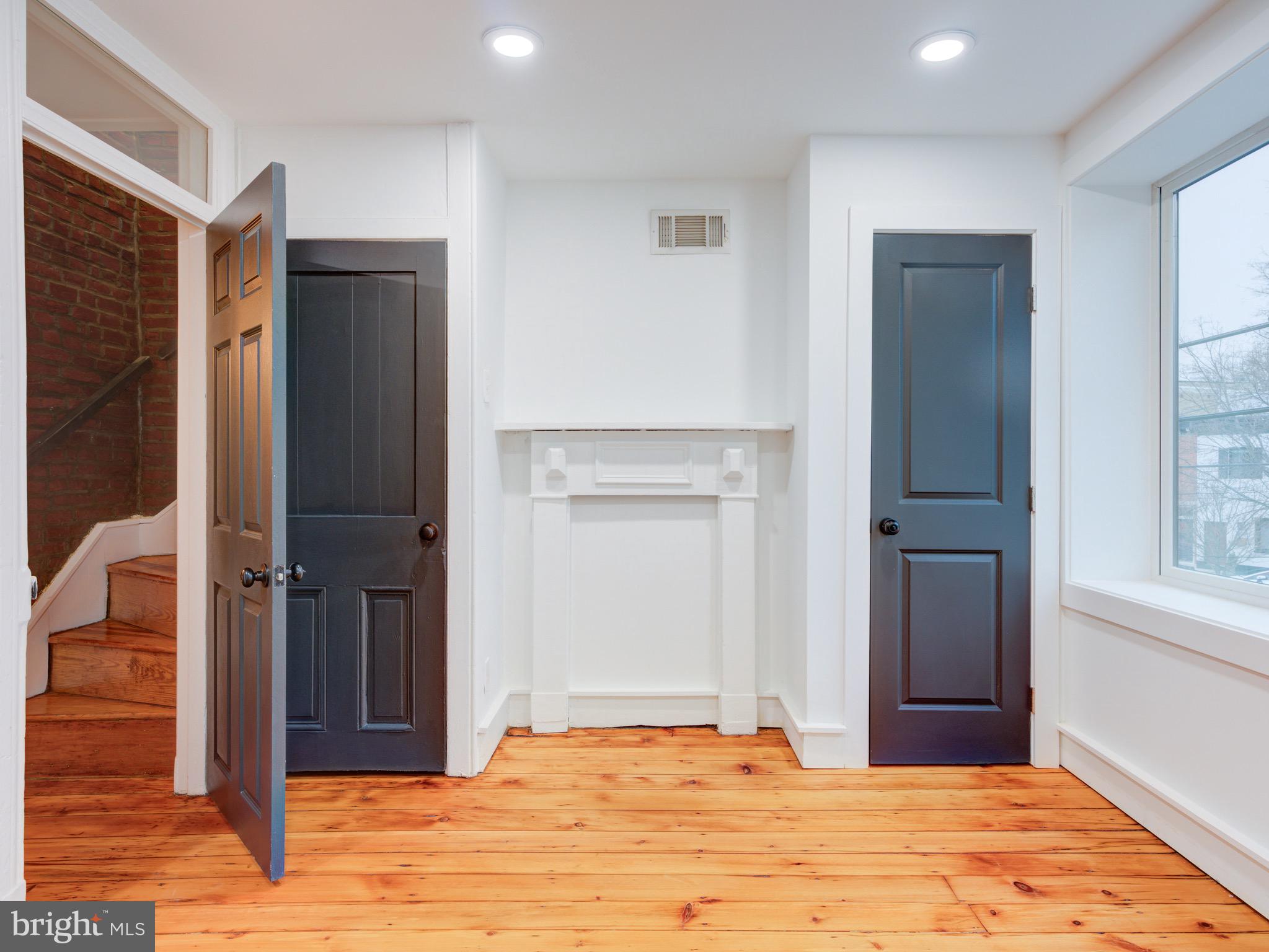 1520 E SUSQUEHANNA AVENUE