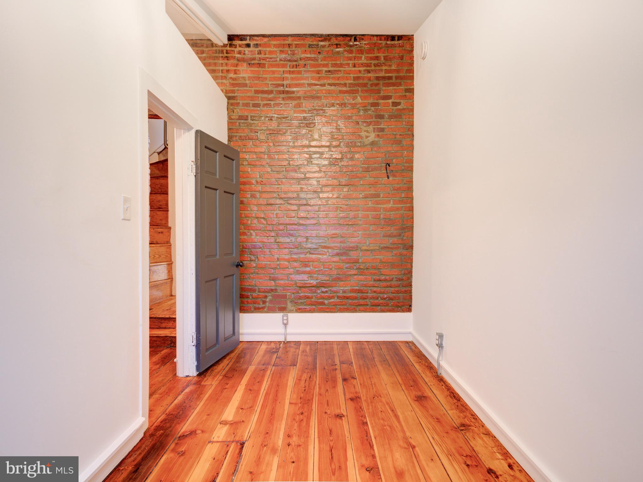 1520 E SUSQUEHANNA AVENUE