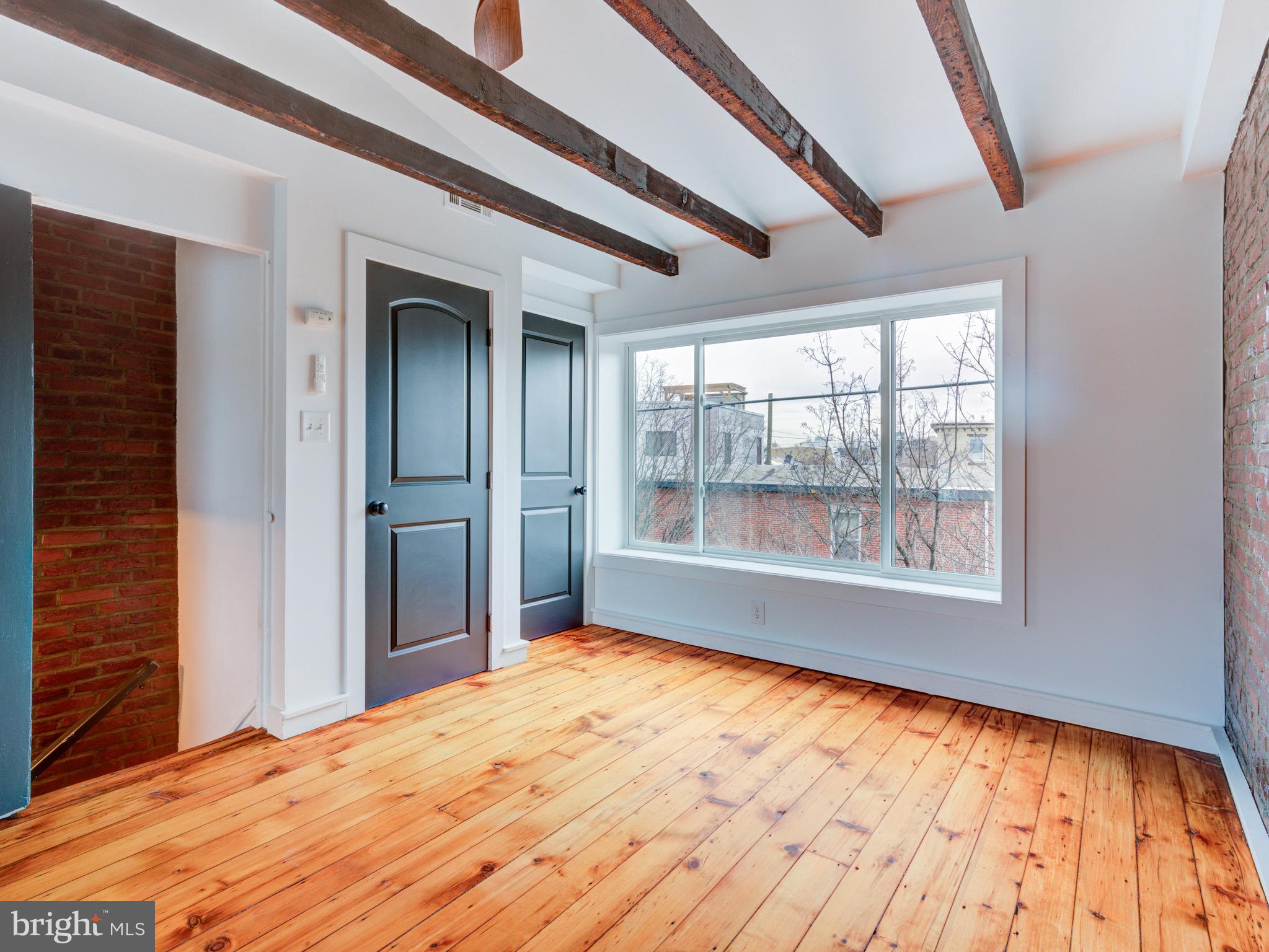 1520 E SUSQUEHANNA AVENUE