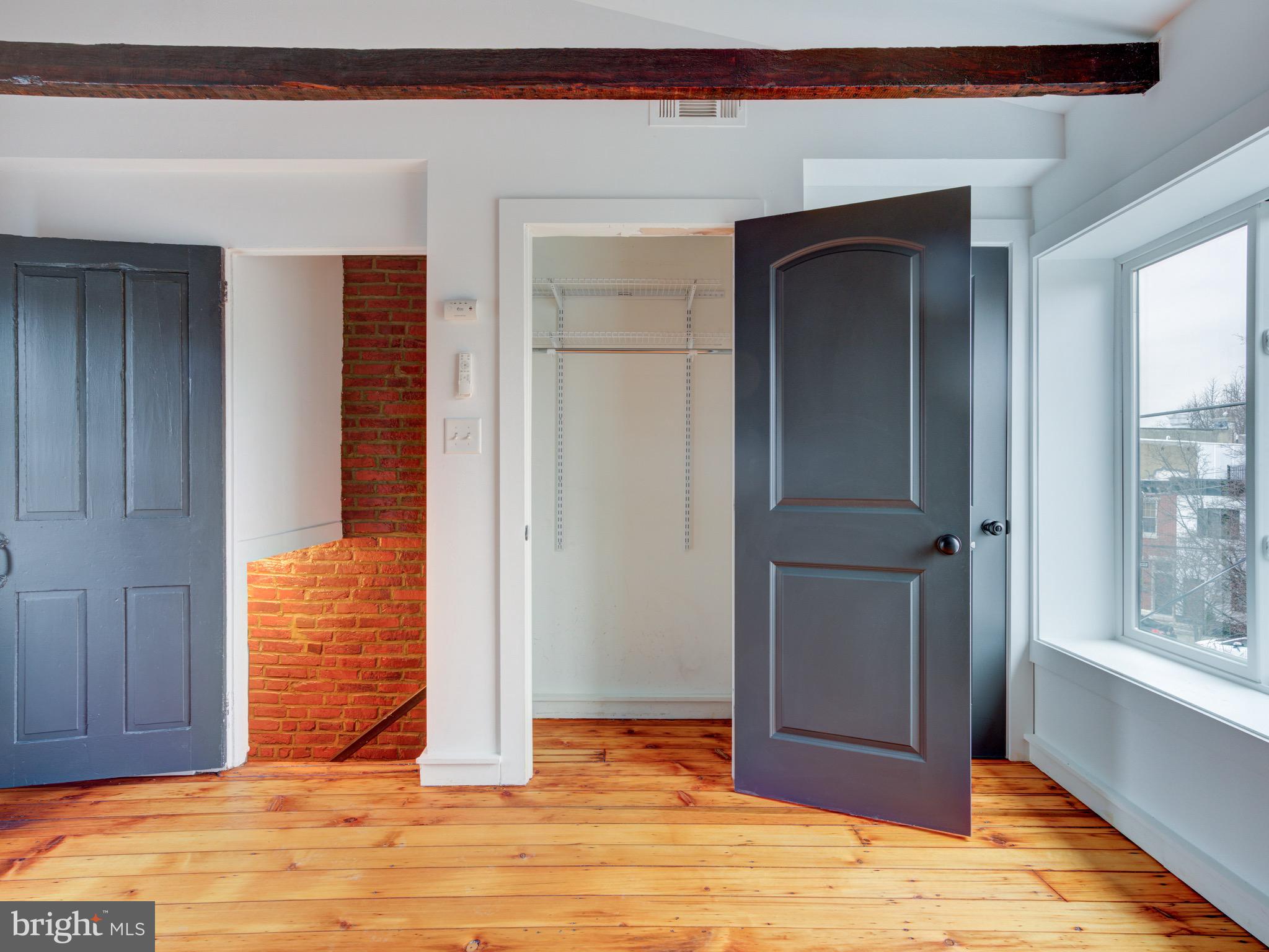 1520 E SUSQUEHANNA AVENUE