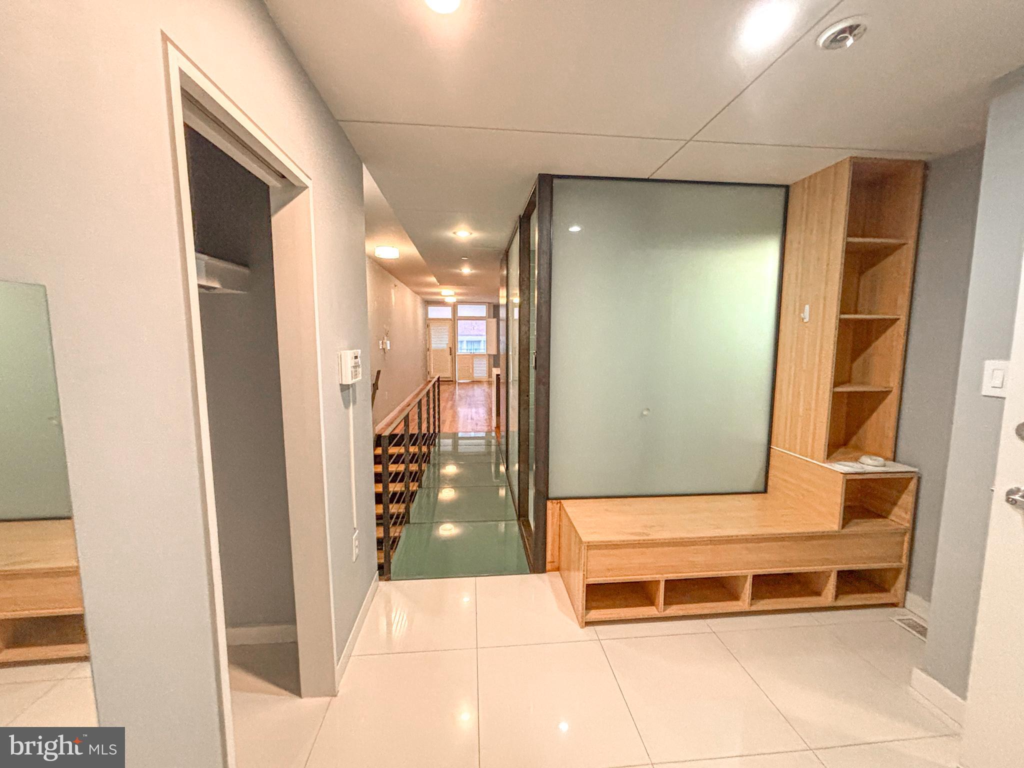 149 W LAUREL STREET B