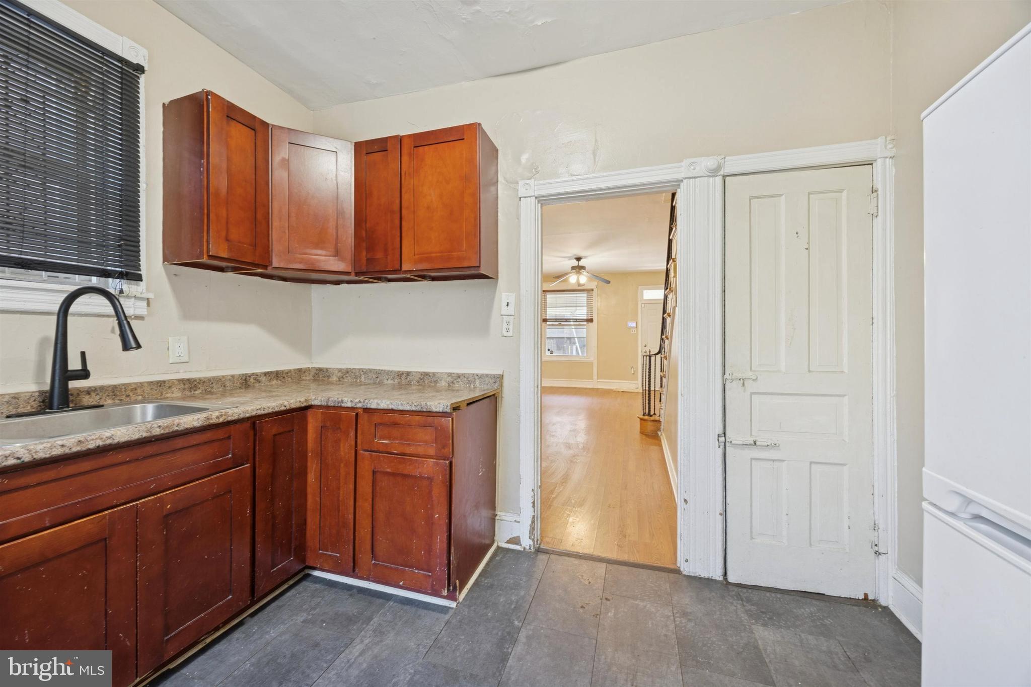 62 N LINDENWOOD STREET