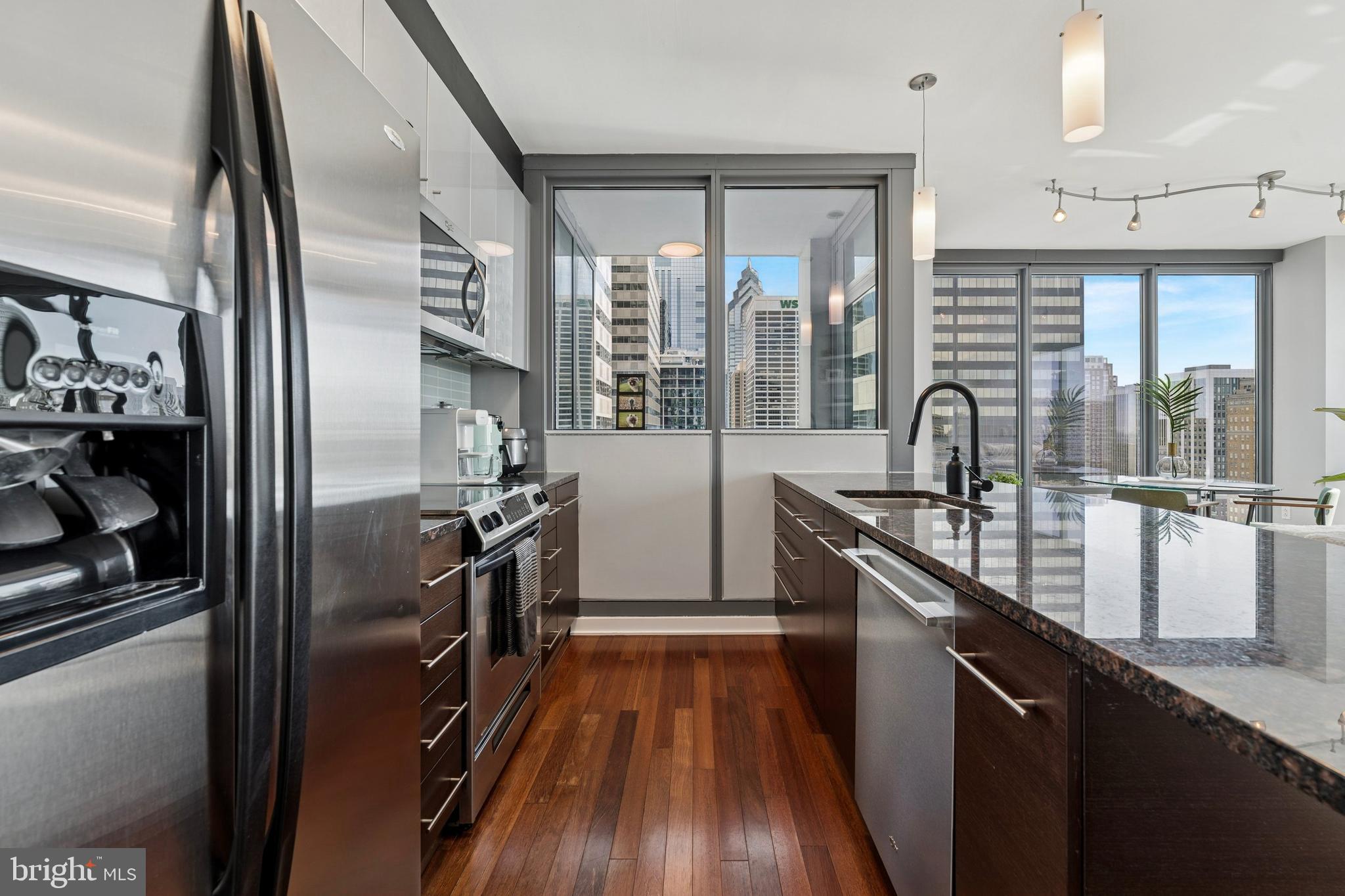 2101 MARKET STREET 2306