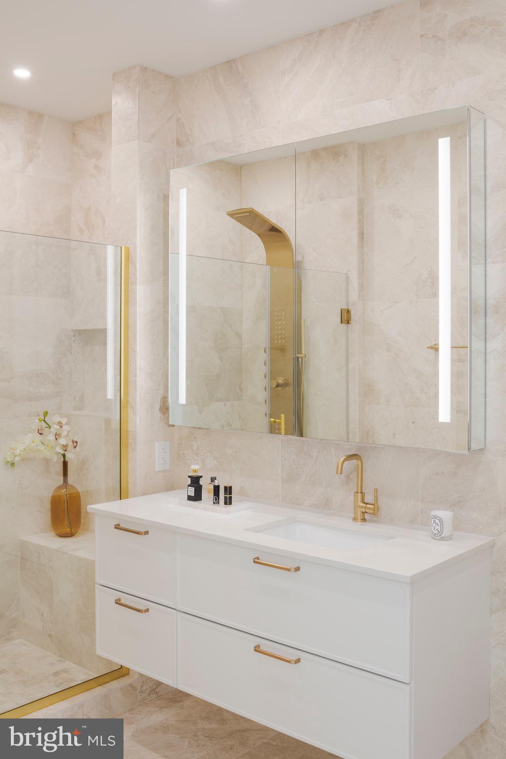 1099 GERMANTOWN AVENUE B