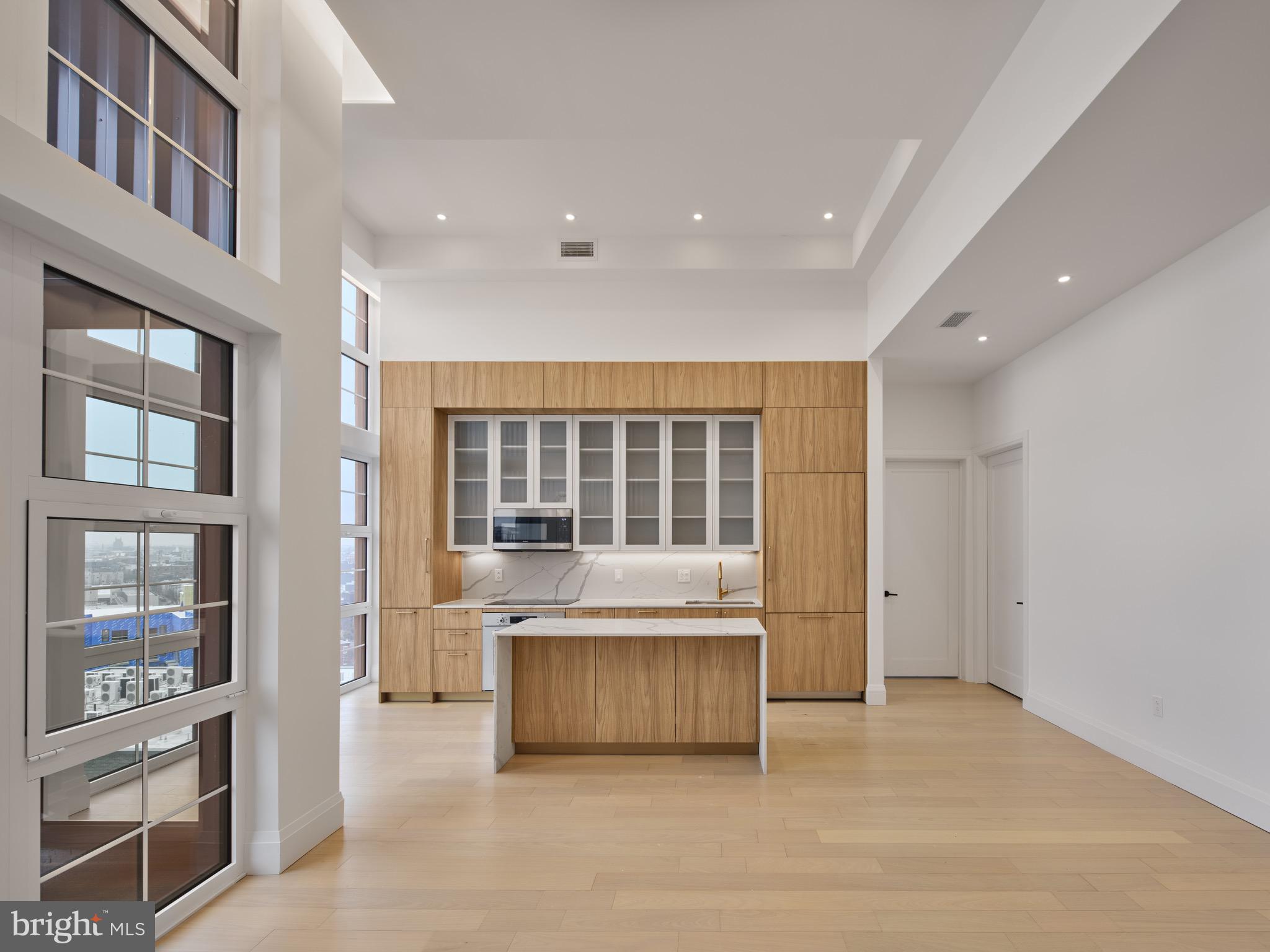 1099 GERMANTOWN AVENUE B